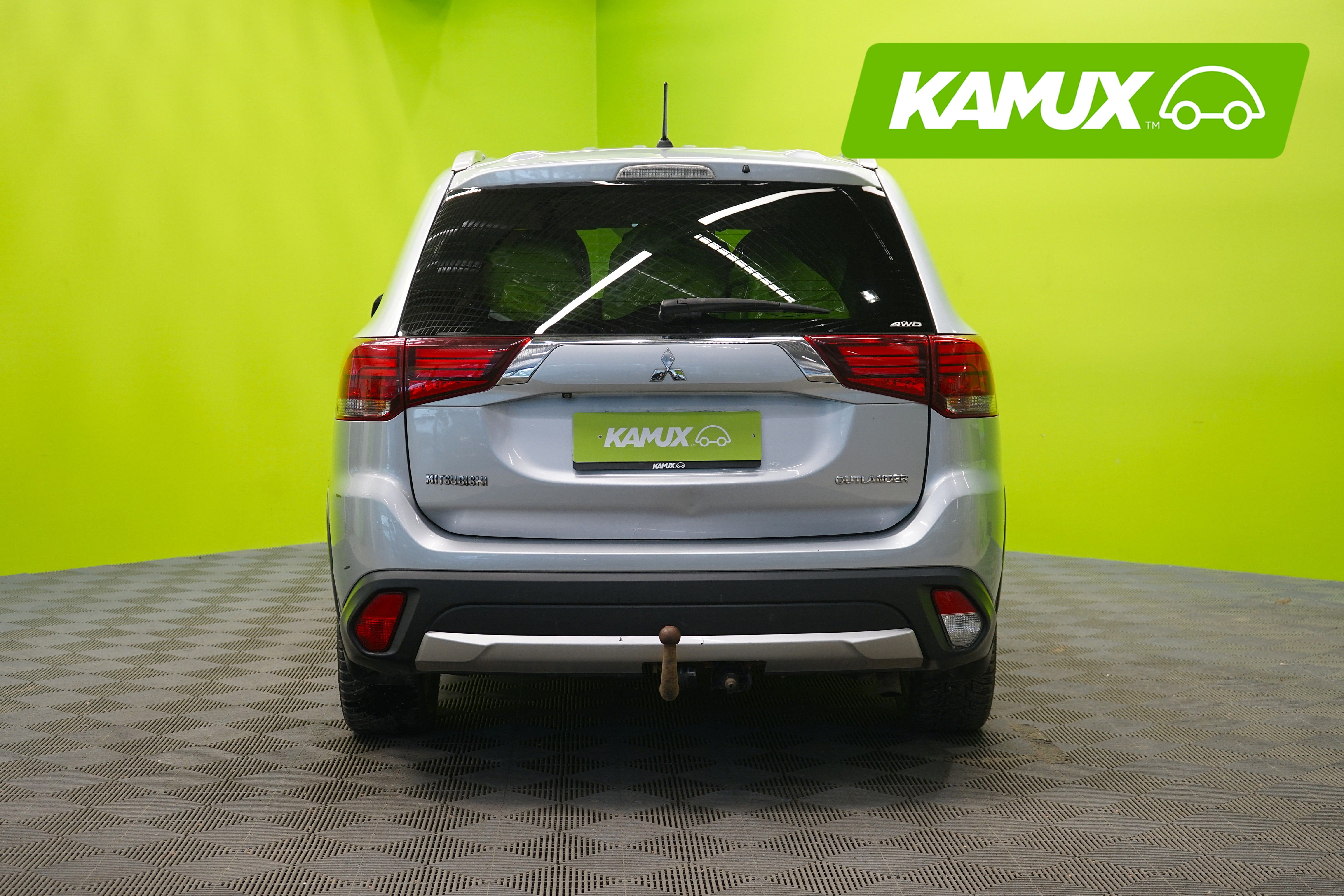 Mitsubishi Outlander 2016