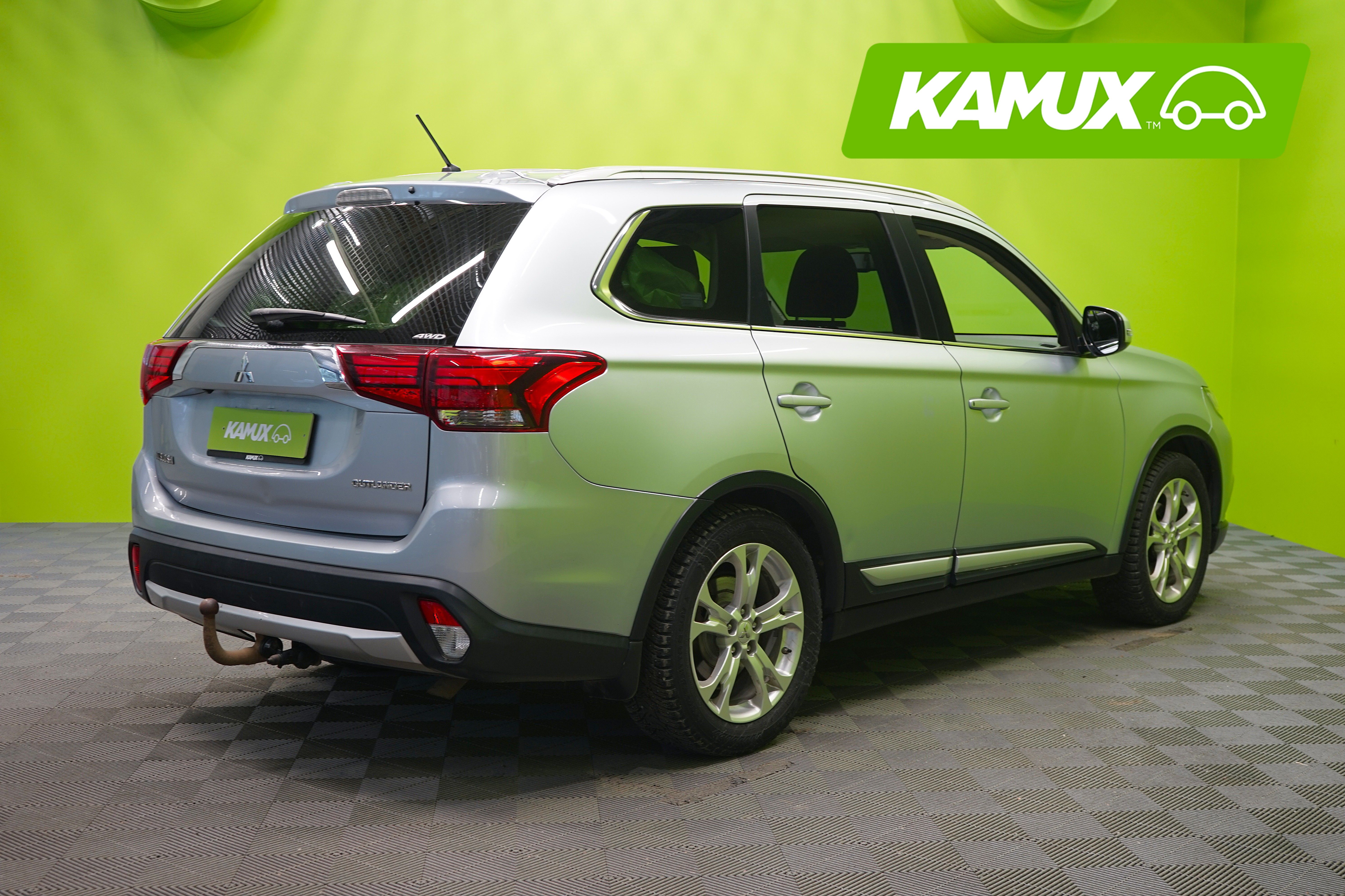 Mitsubishi Outlander 2016
