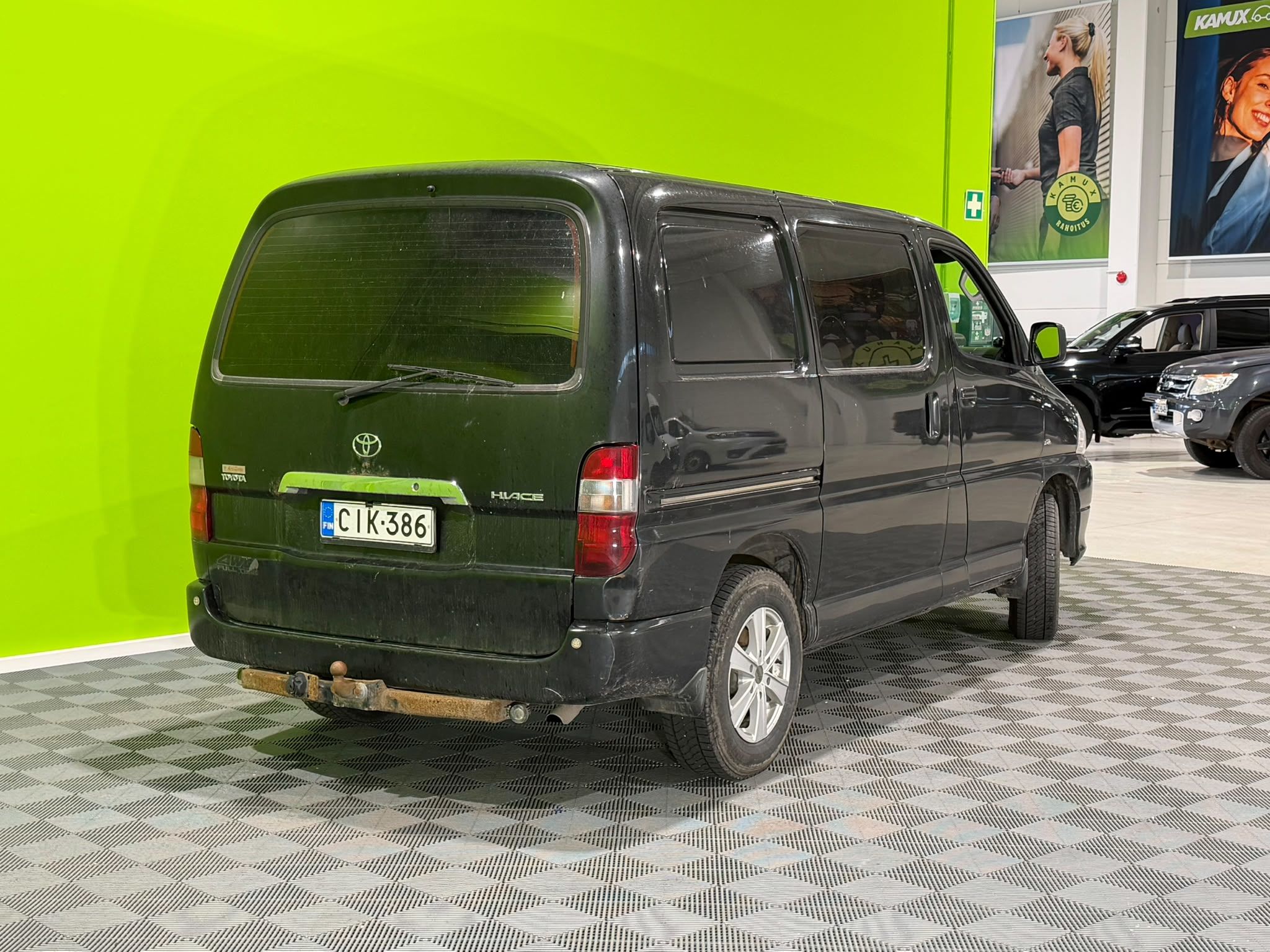 Toyota Hiace 2011