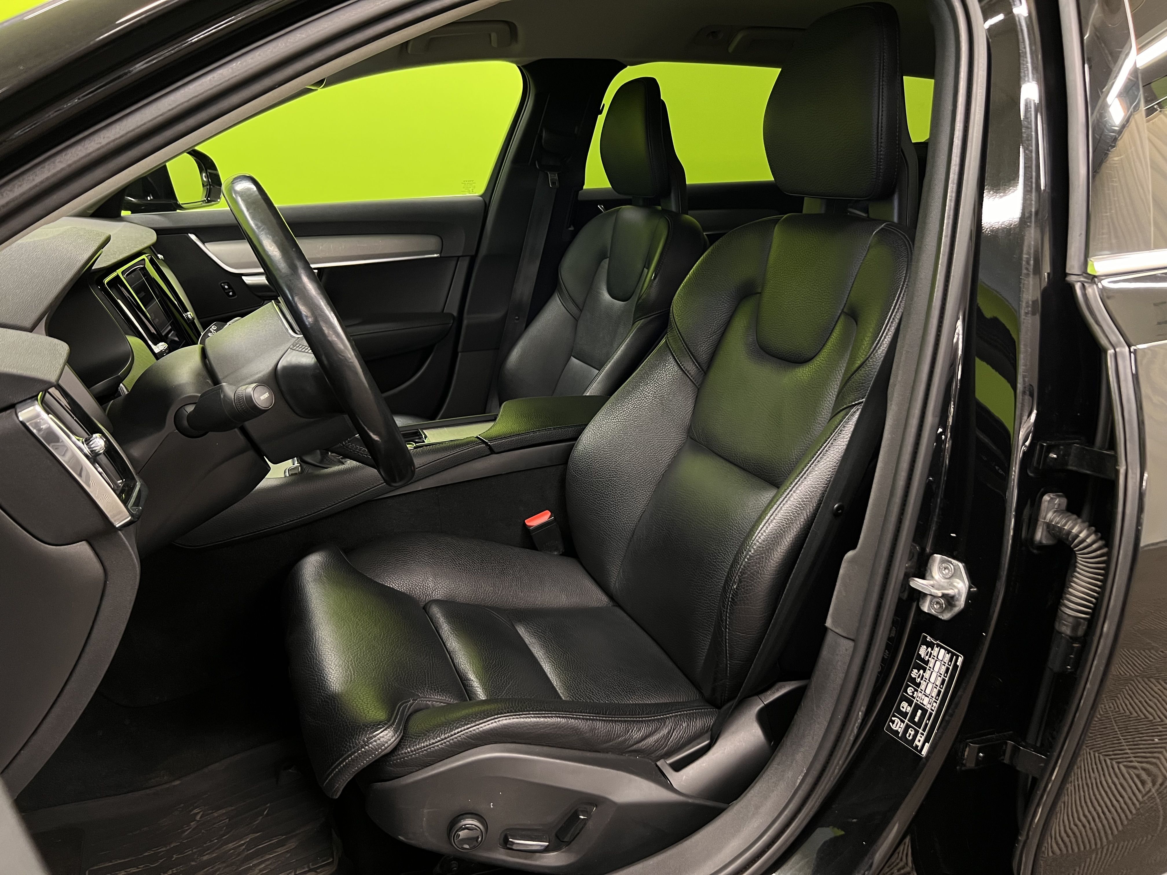 Volvo V90 2017