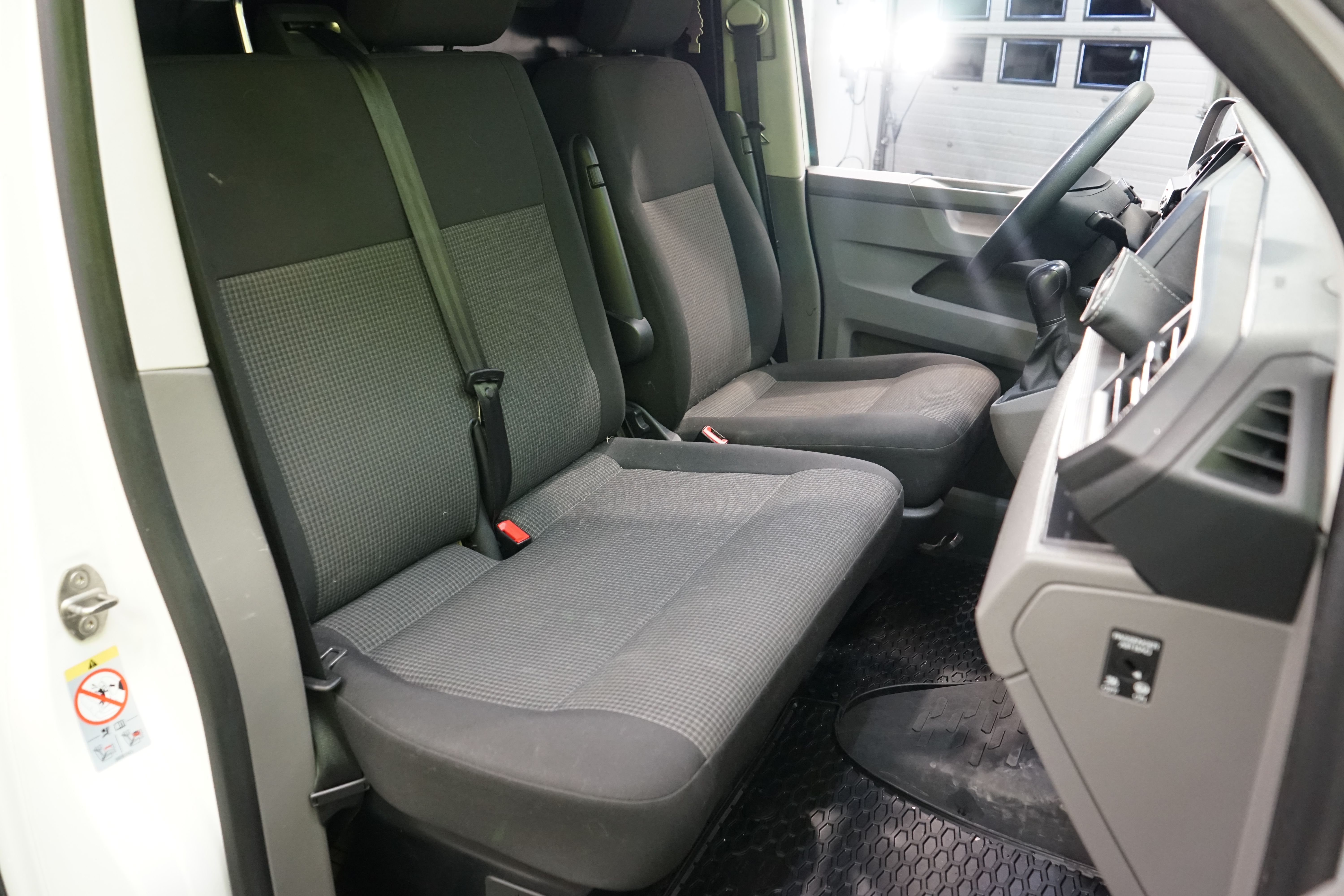 Volkswagen Transporter 2021