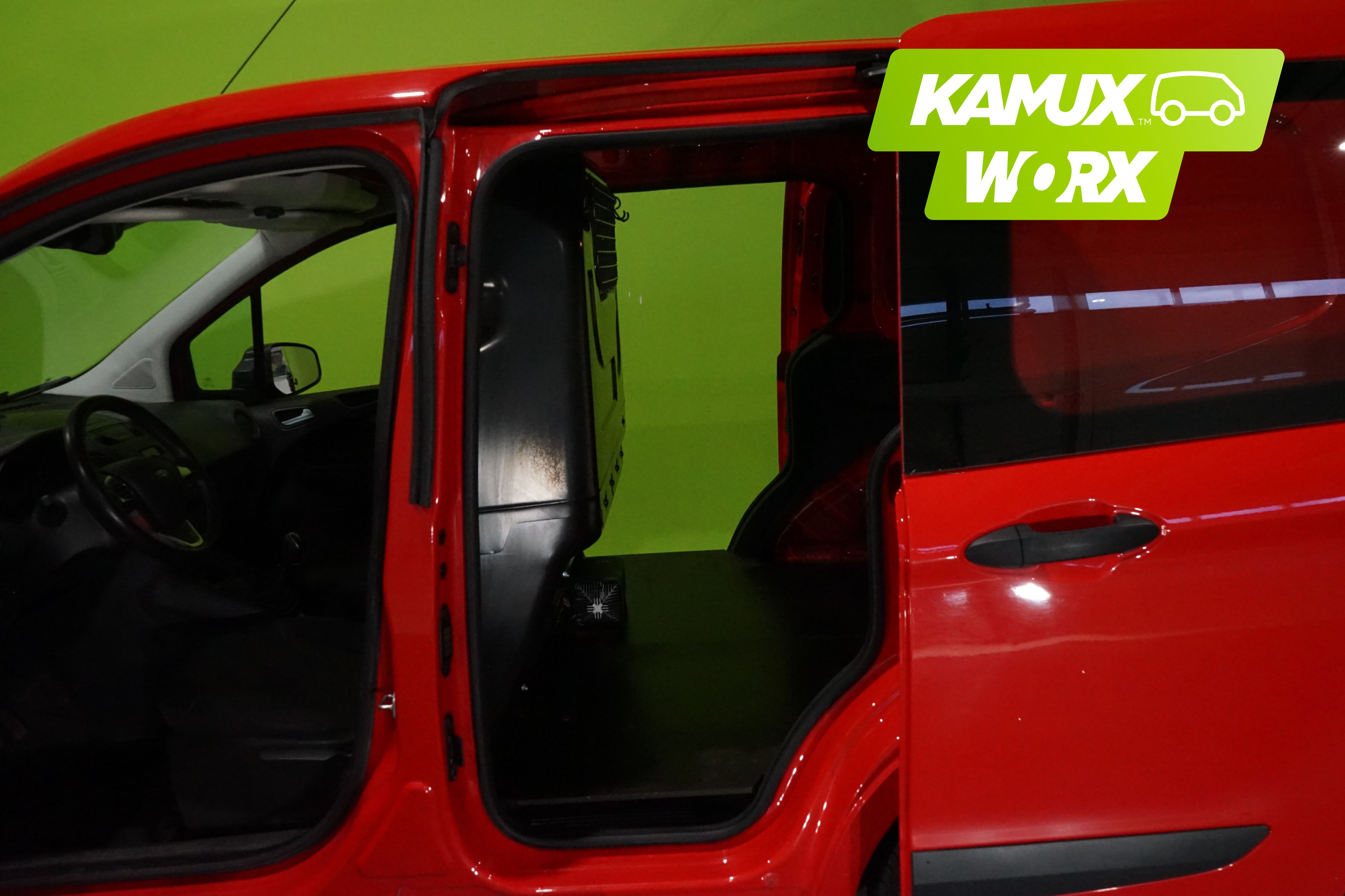 Ford Transit Courier 2021