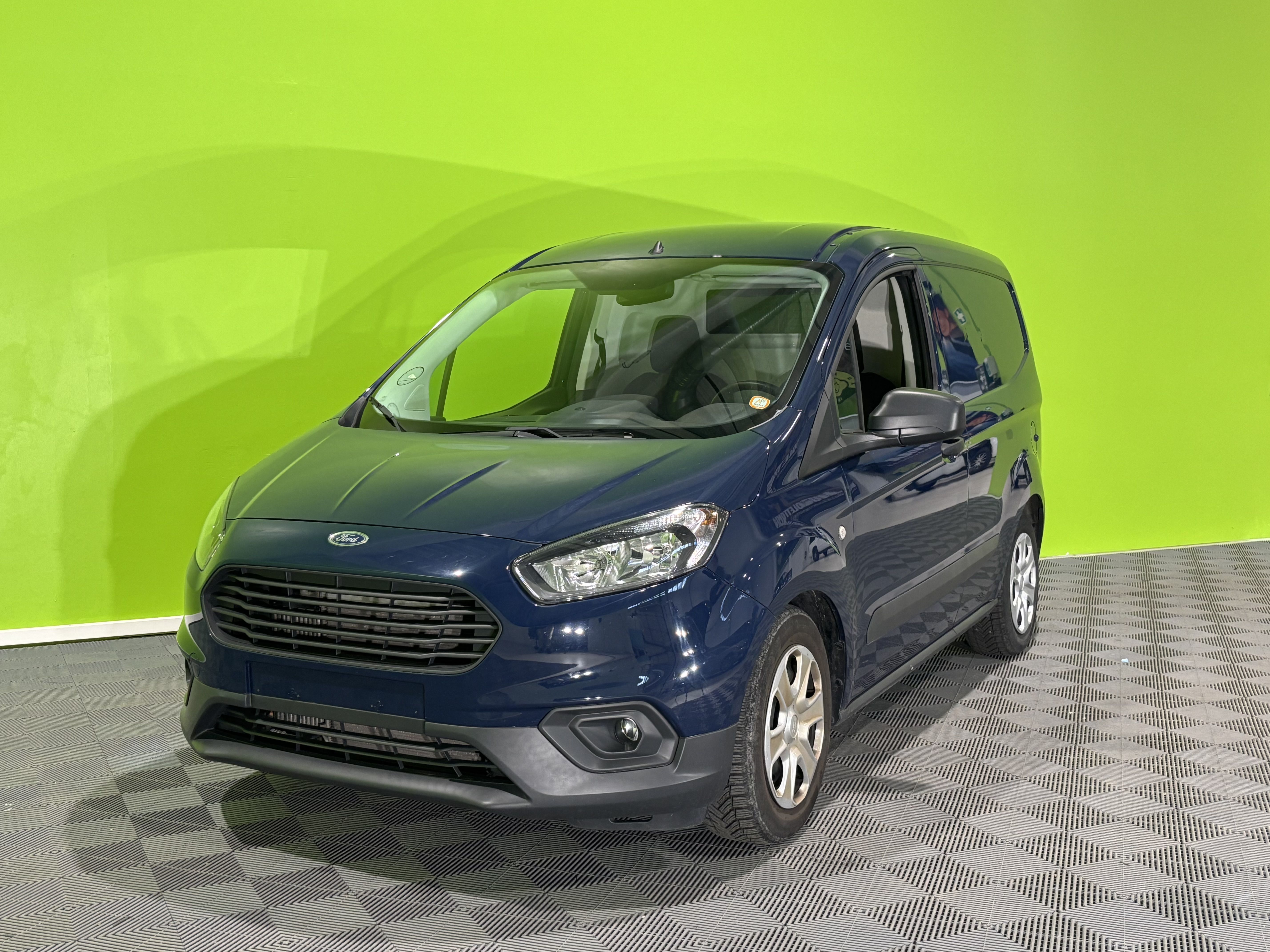 Ford Transit Courier 2020