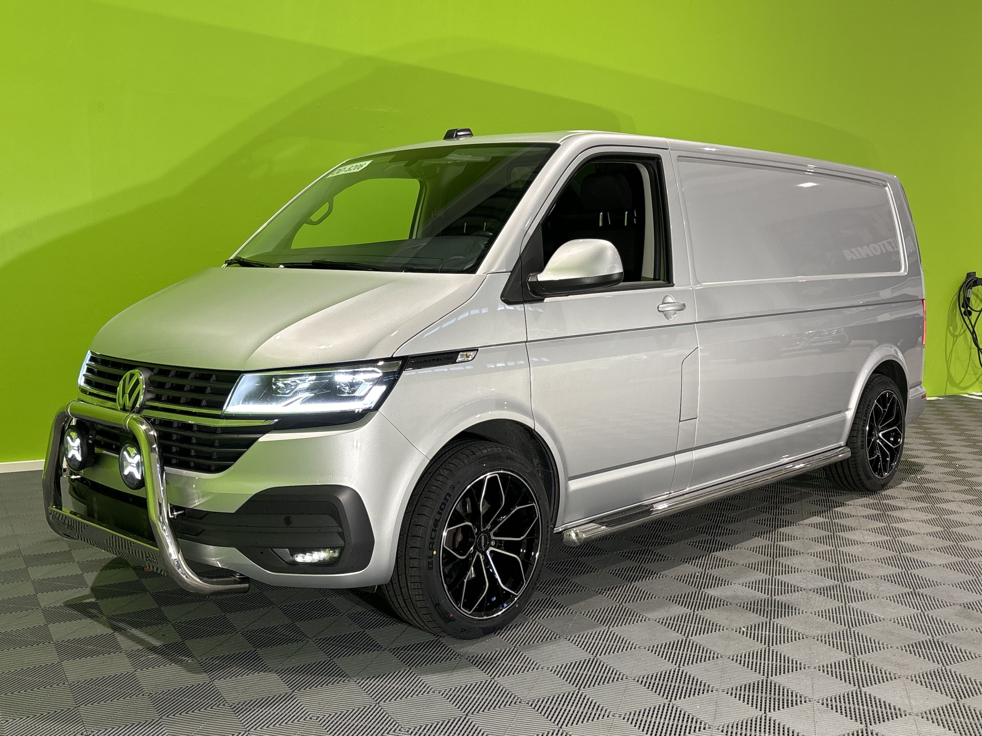 Volkswagen Transporter 2024