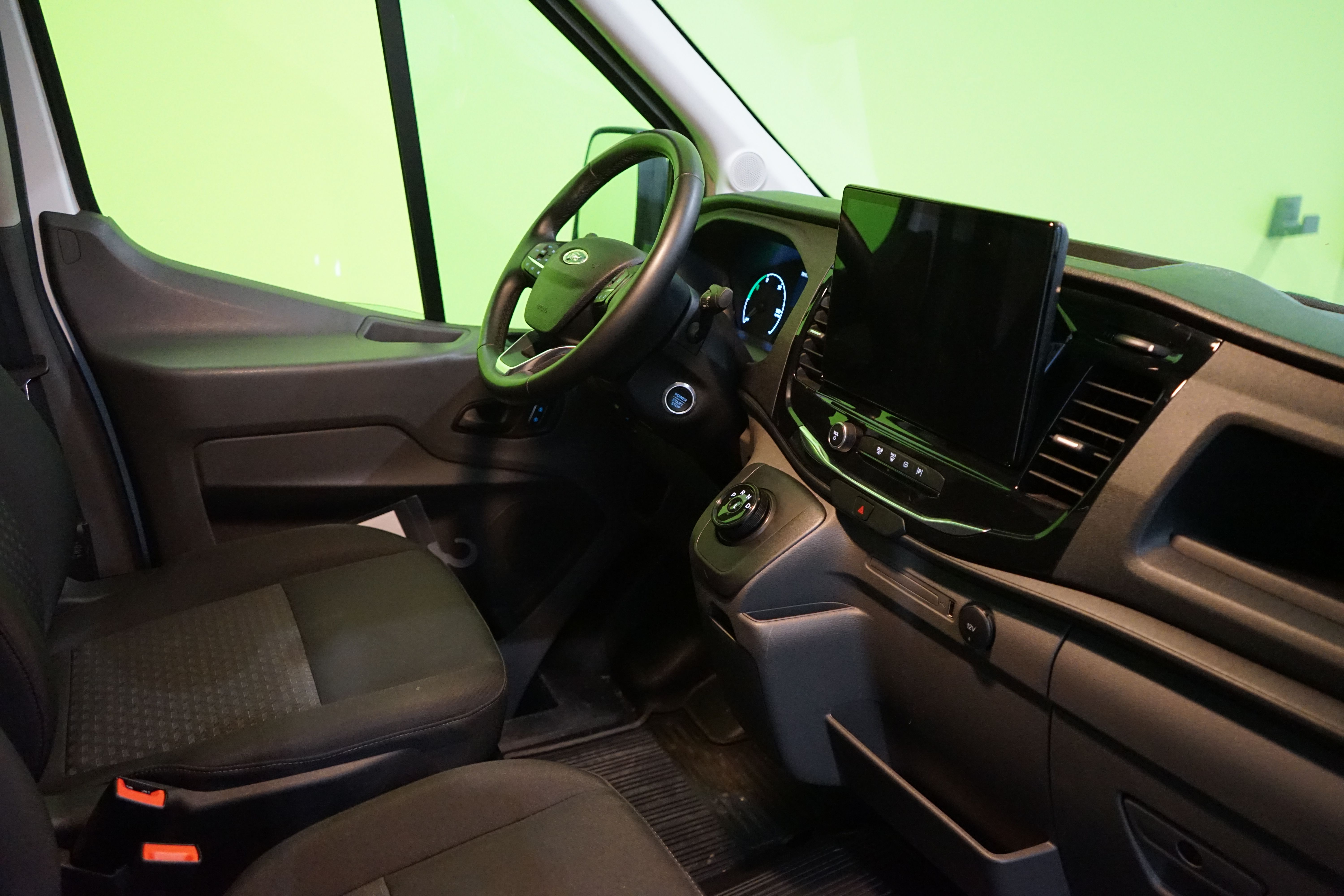Ford Transit 2024