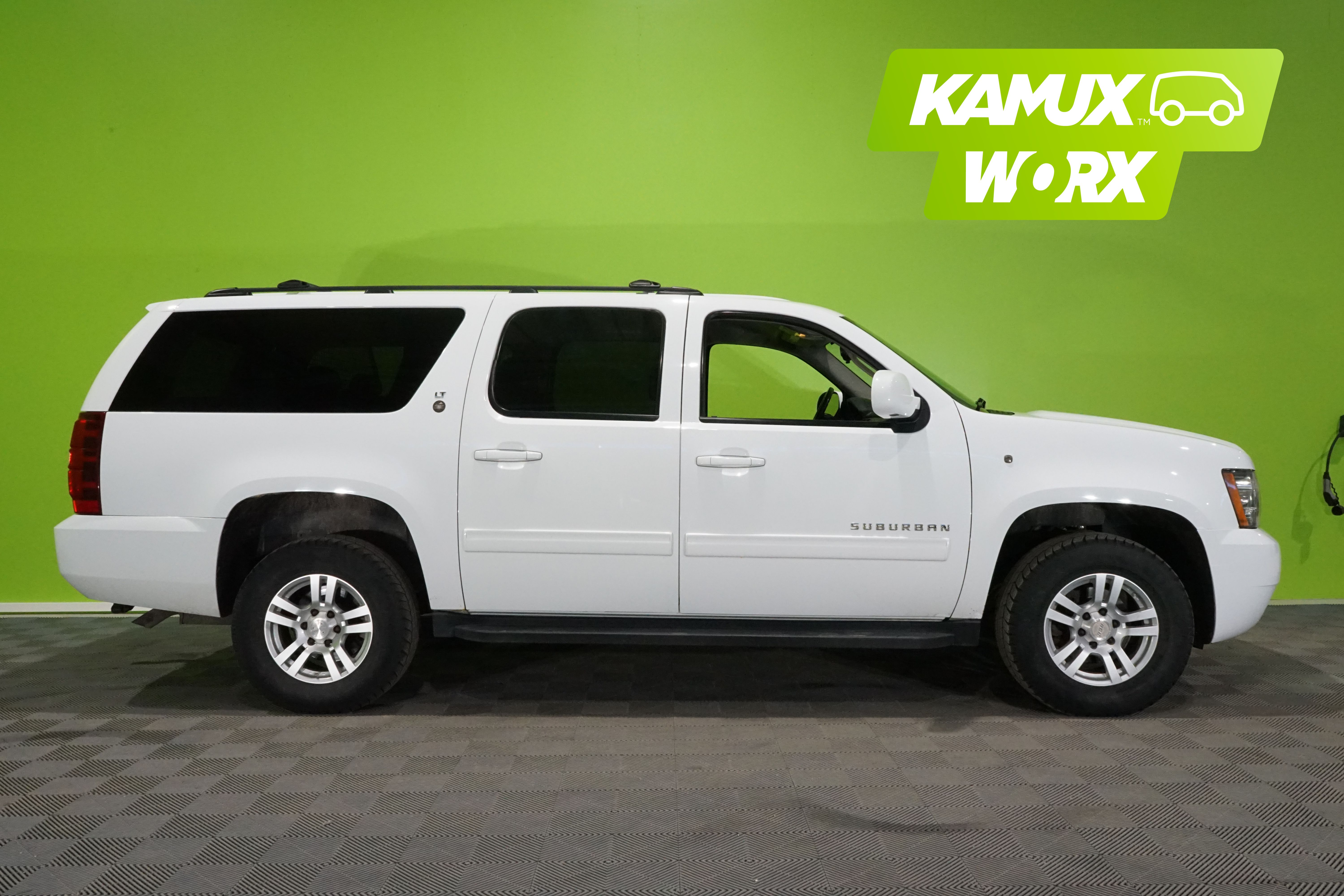 Chevrolet Suburban 2010