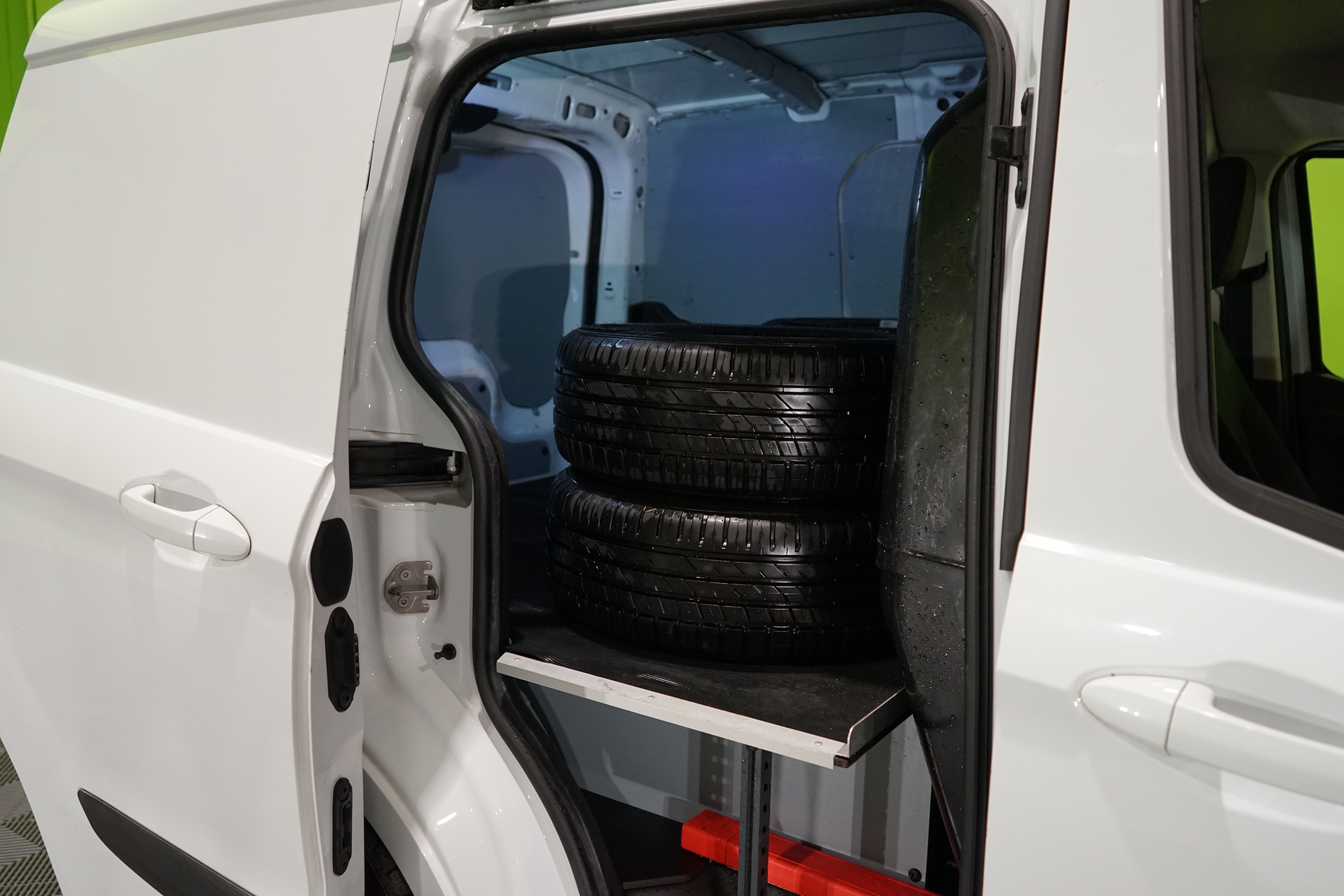 Ford Transit Courier 2018