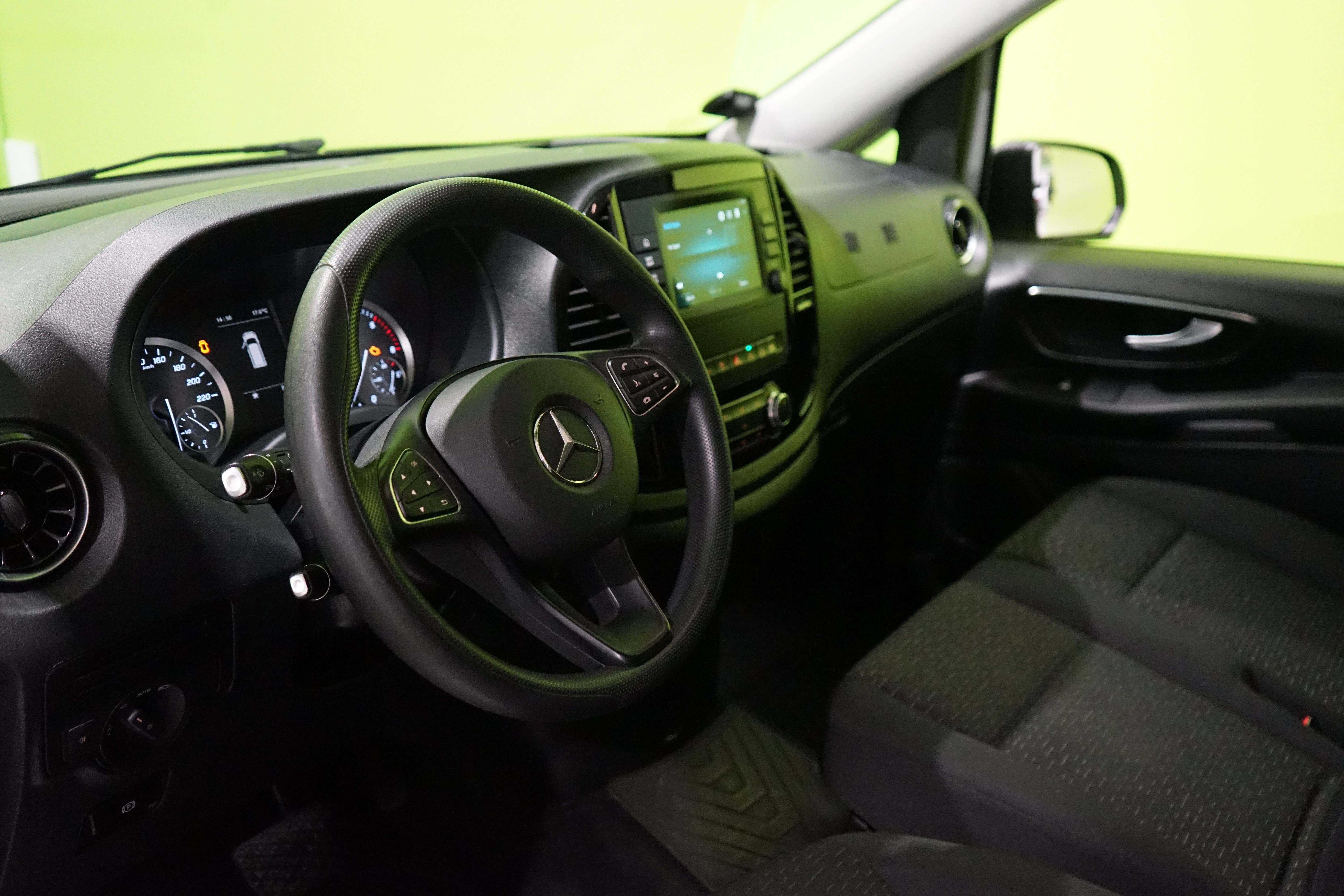 Mercedes-Benz Vito 2023
