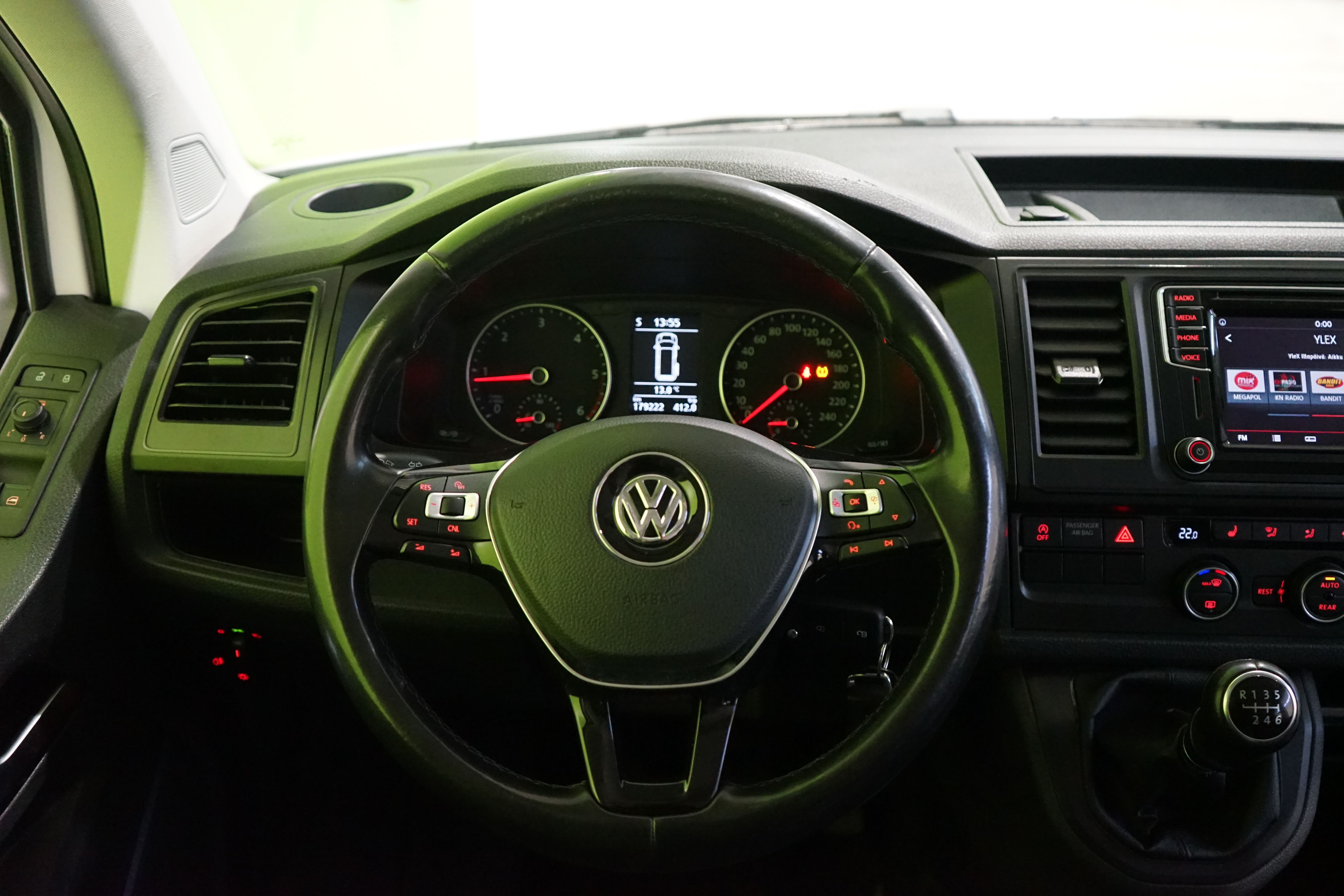 Volkswagen Caravelle 2017