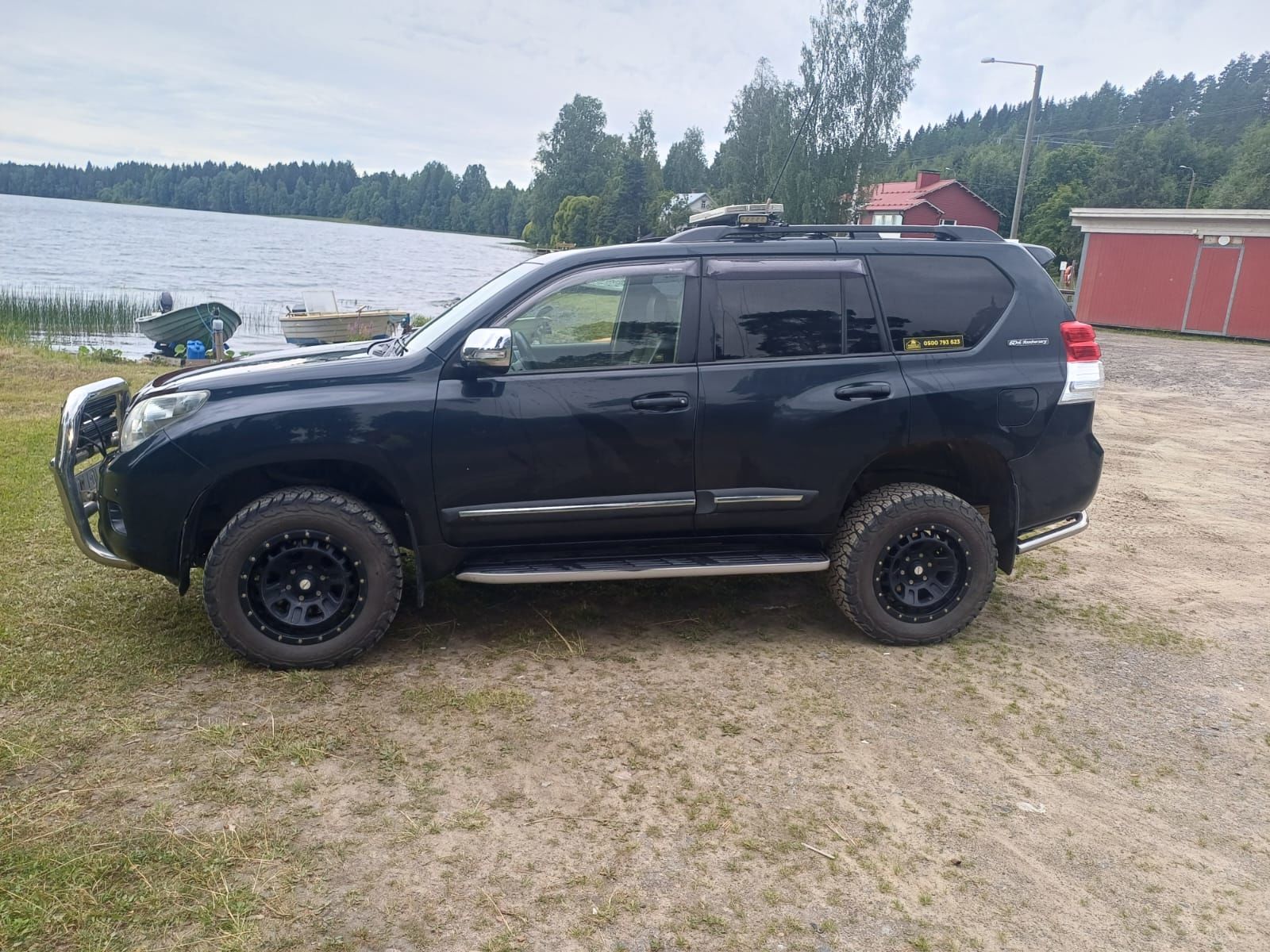 Toyota Land Cruiser 2011