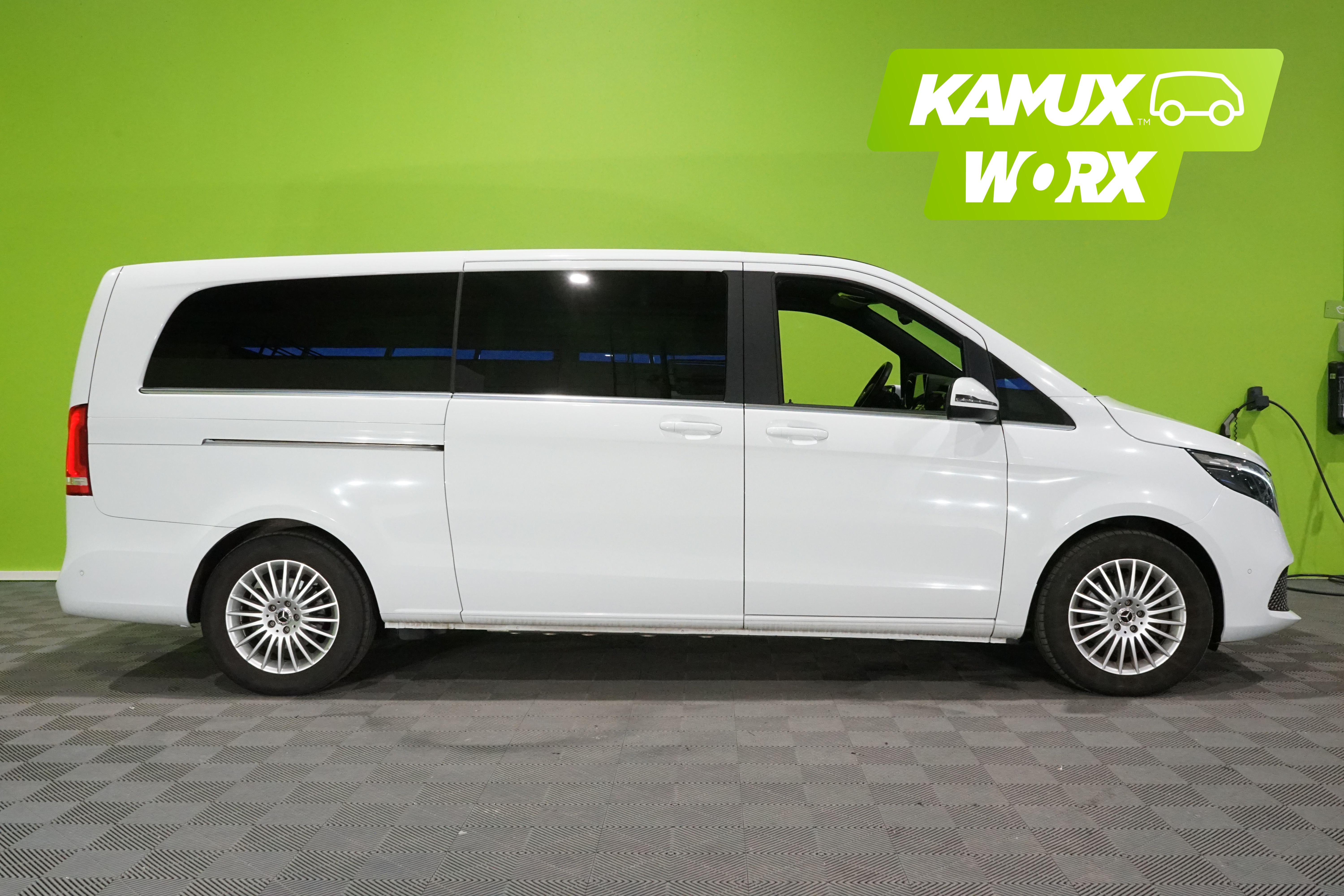 Mercedes-Benz EQV 300 2023