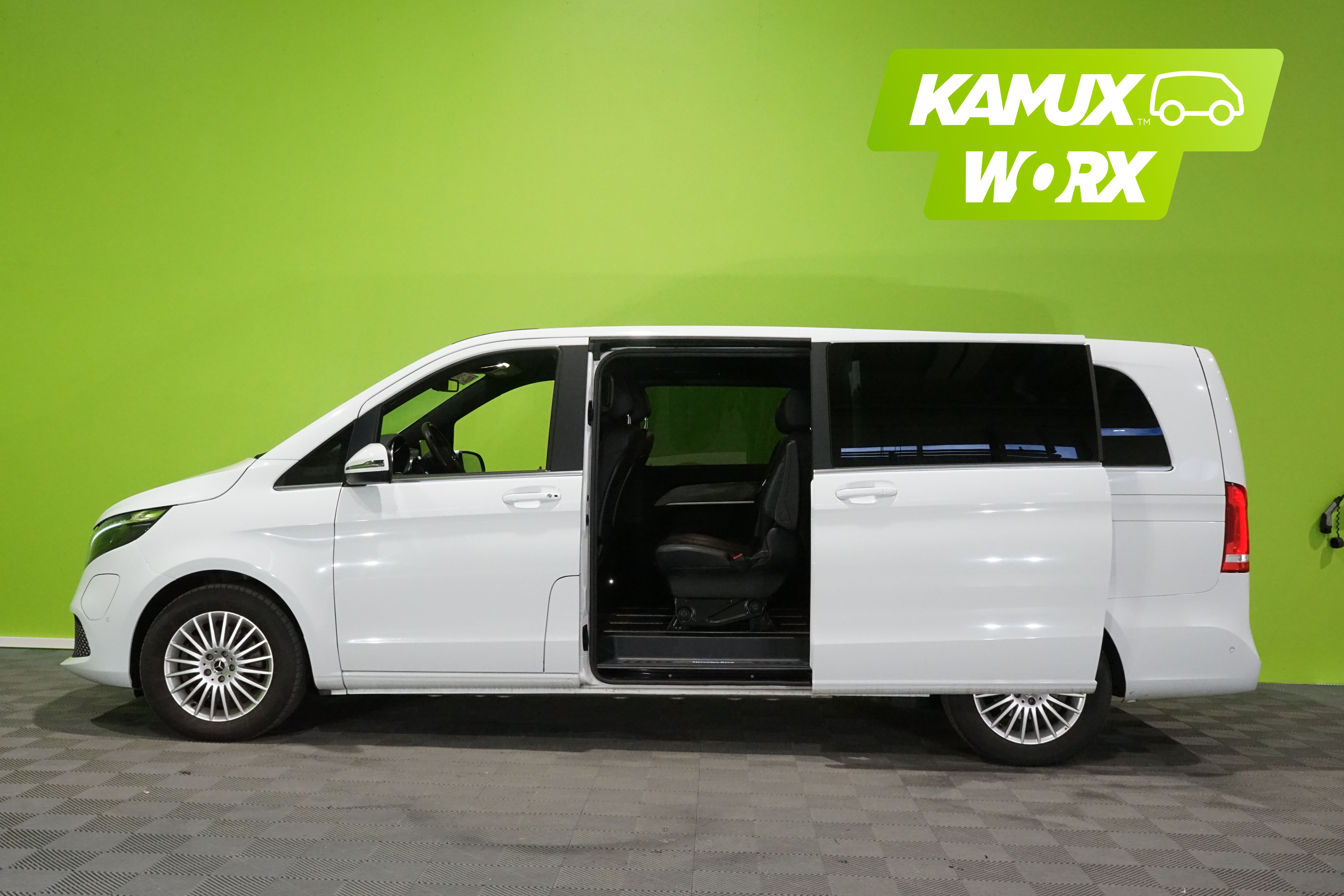 Mercedes-Benz EQV 300 2023