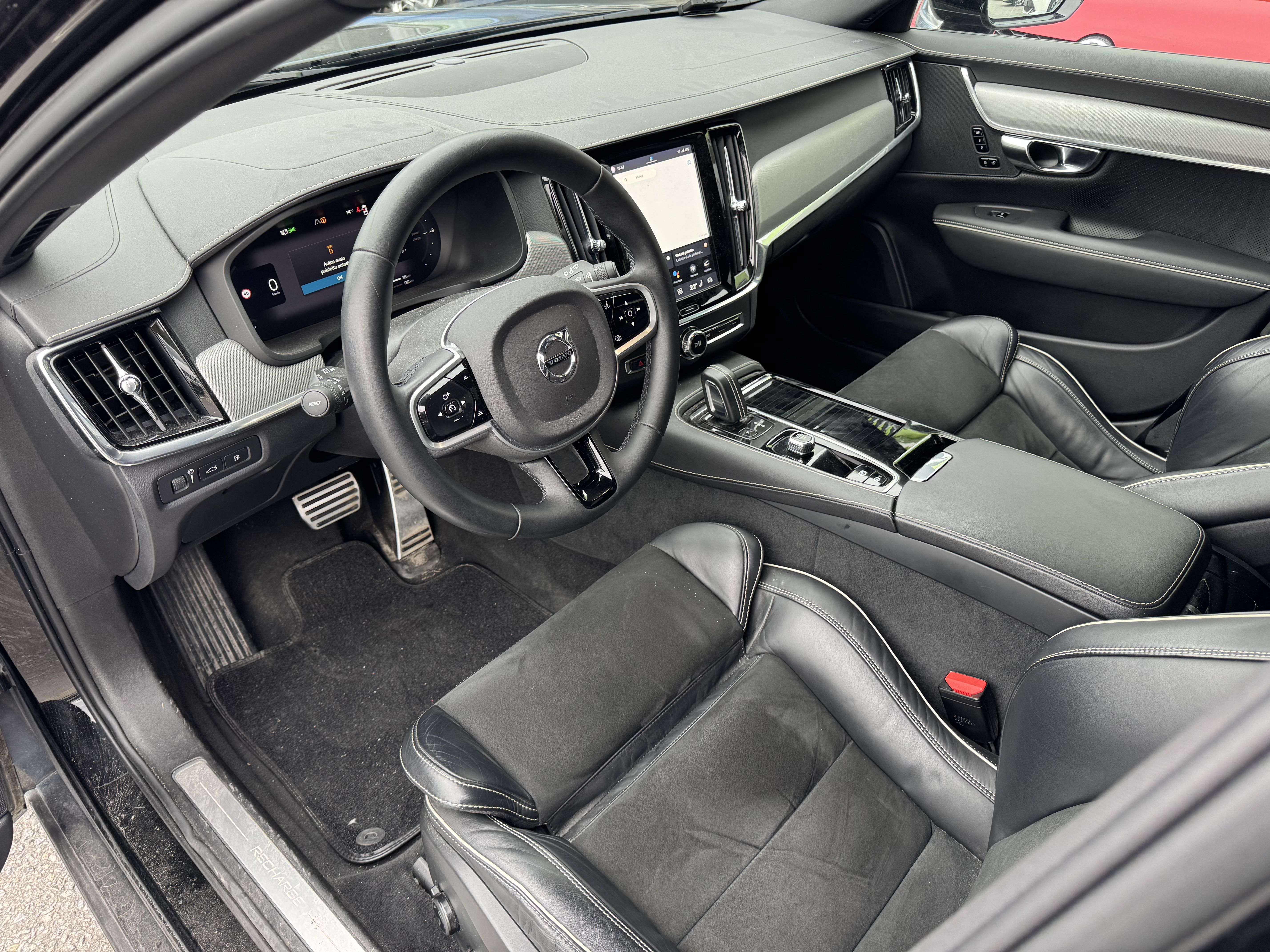 Volvo V90 2022