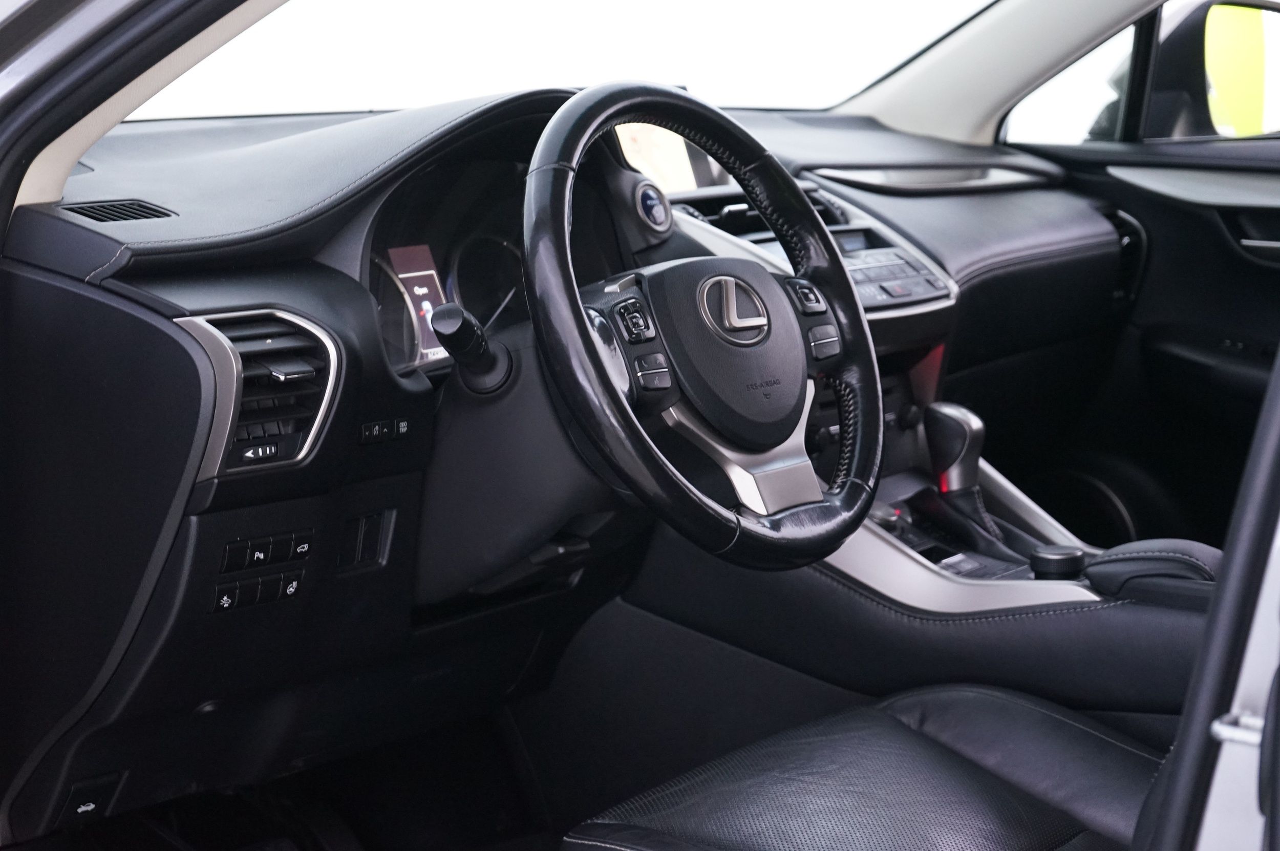 Lexus NX 2016