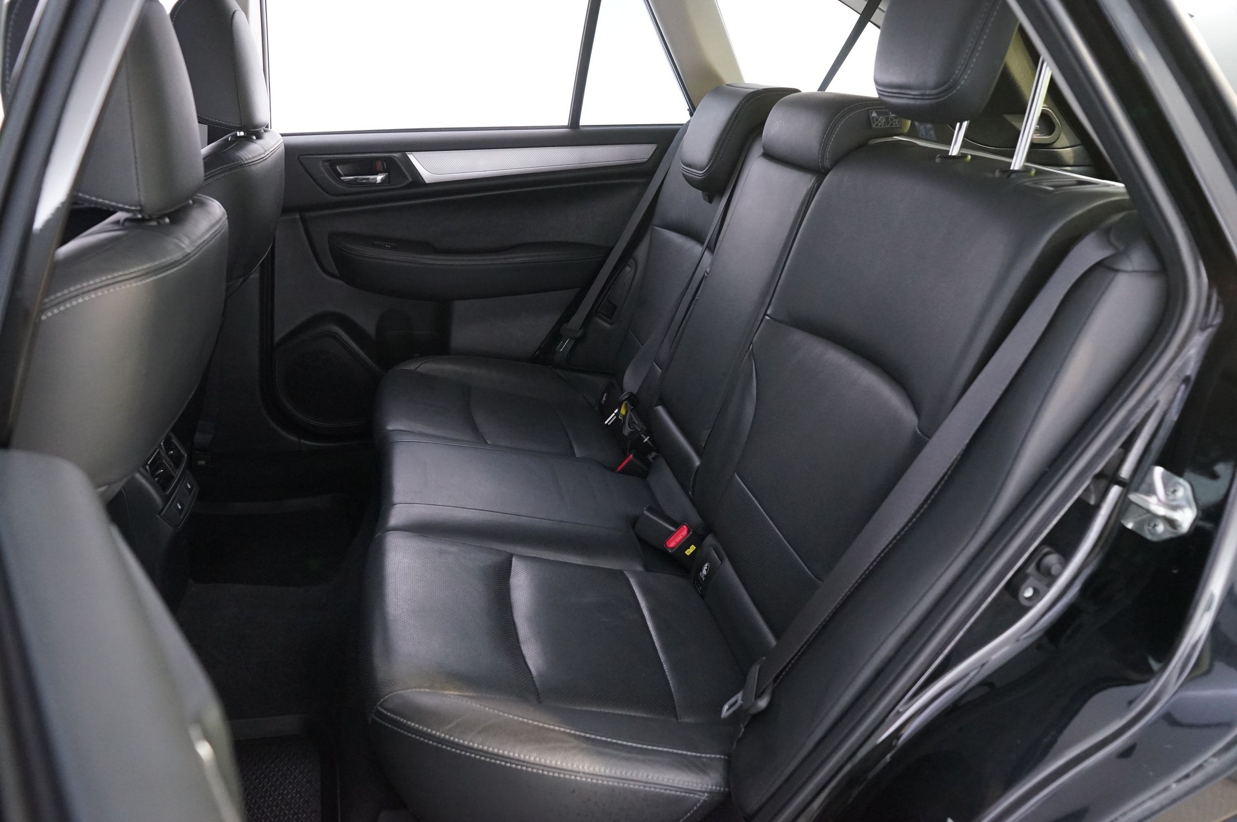 Subaru Outback 2015