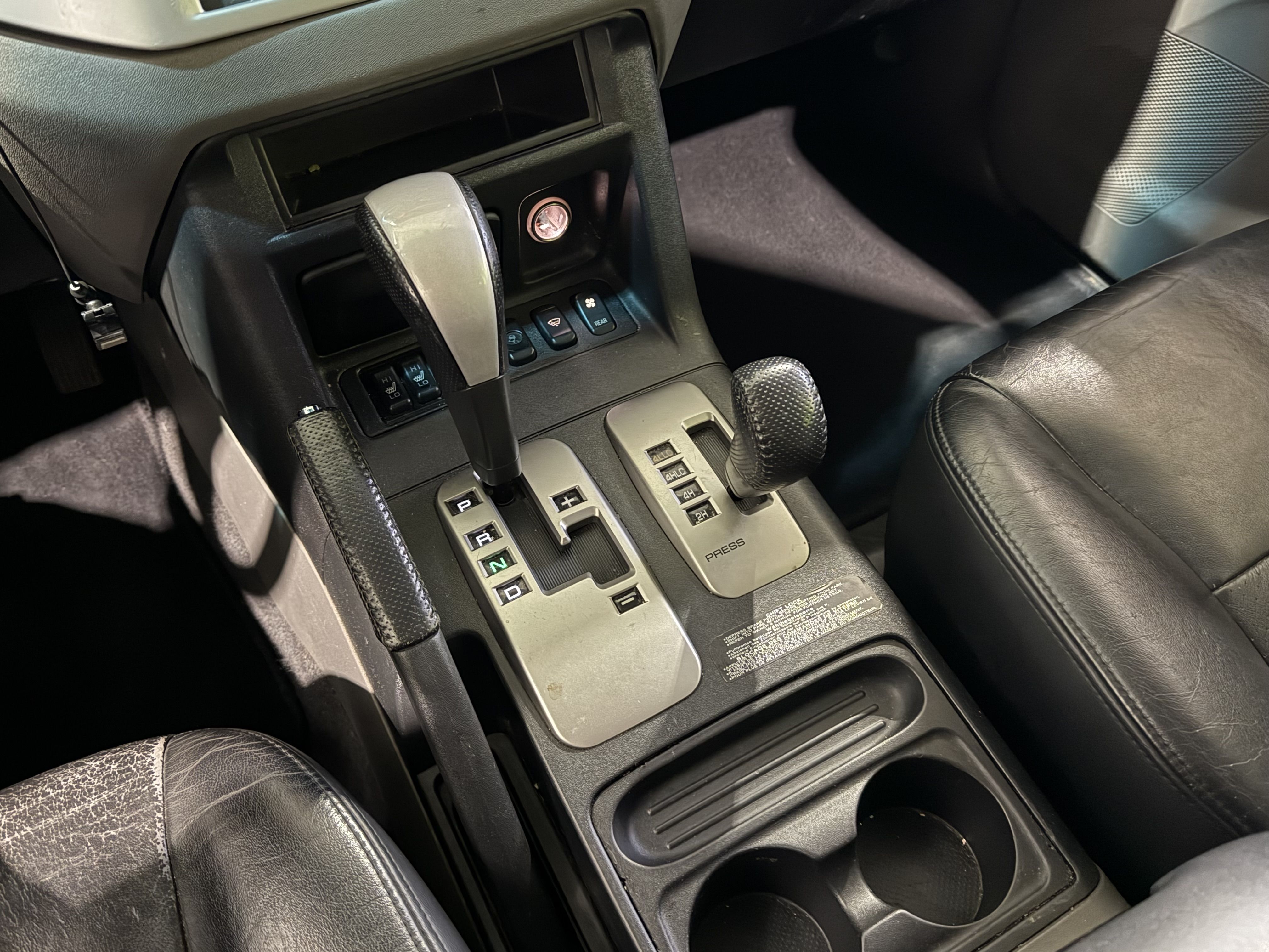 Mitsubishi Pajero 2004
