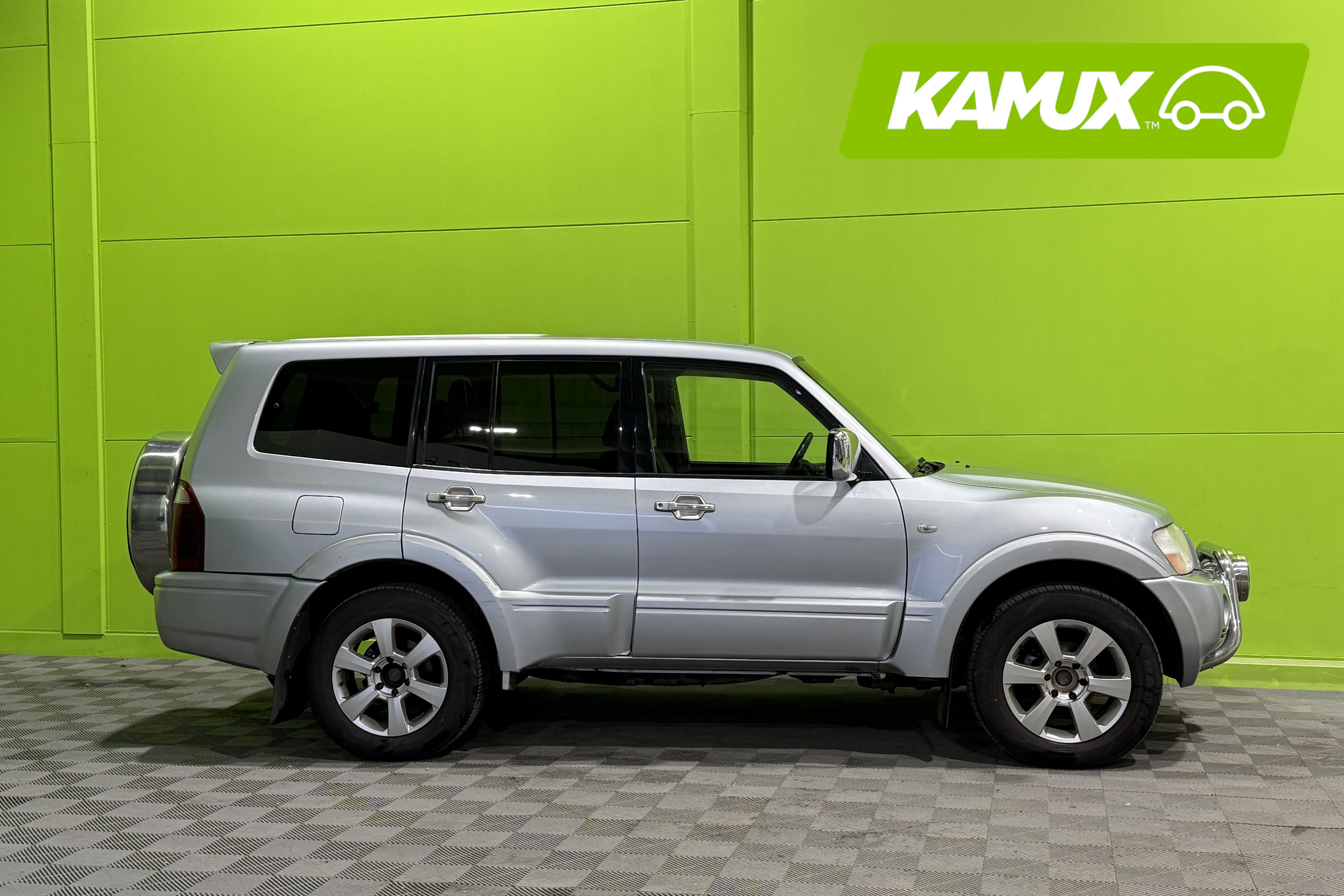 Mitsubishi Pajero 2004