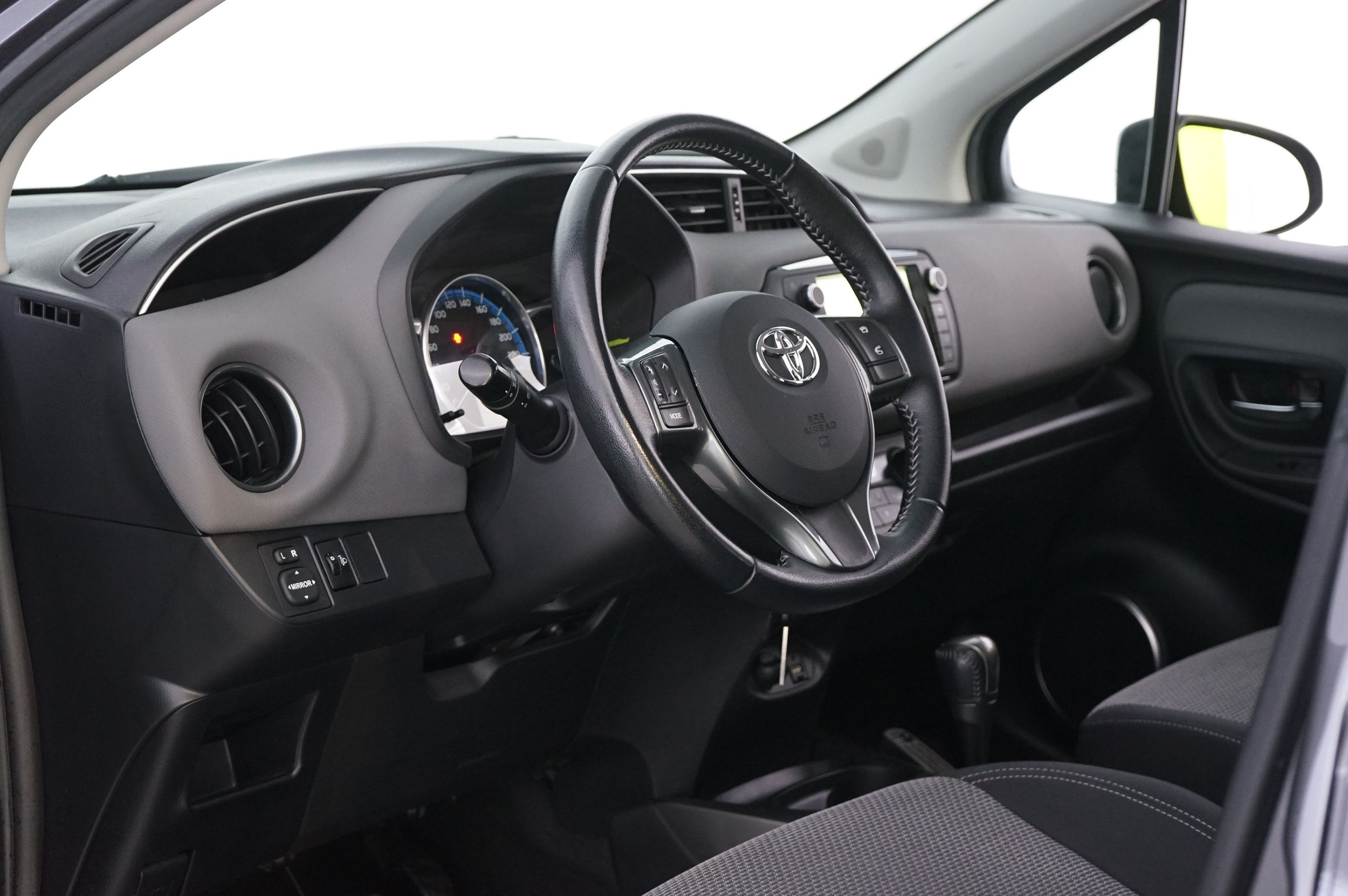 Toyota Yaris 2016