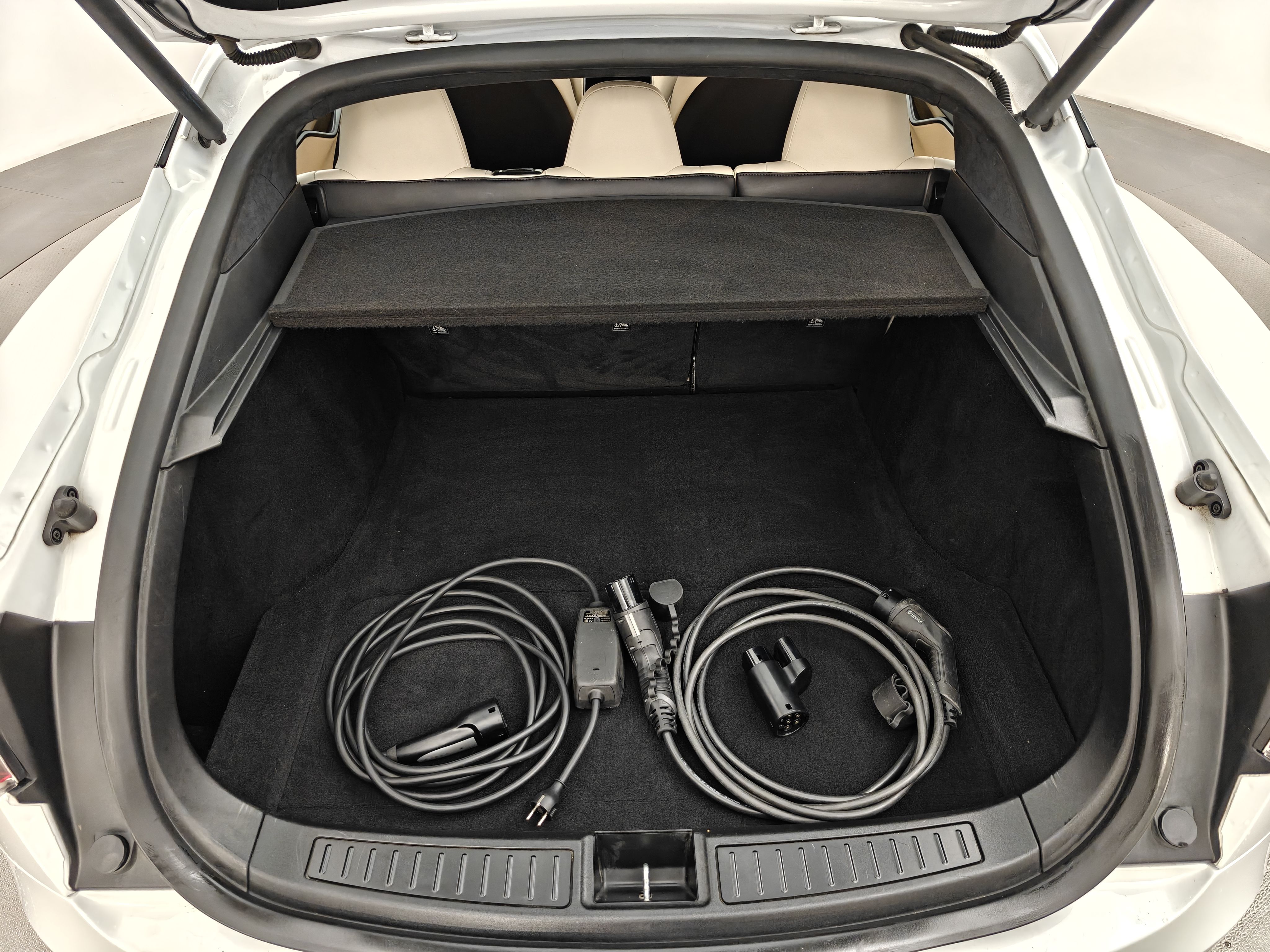 Tesla Model S 2020