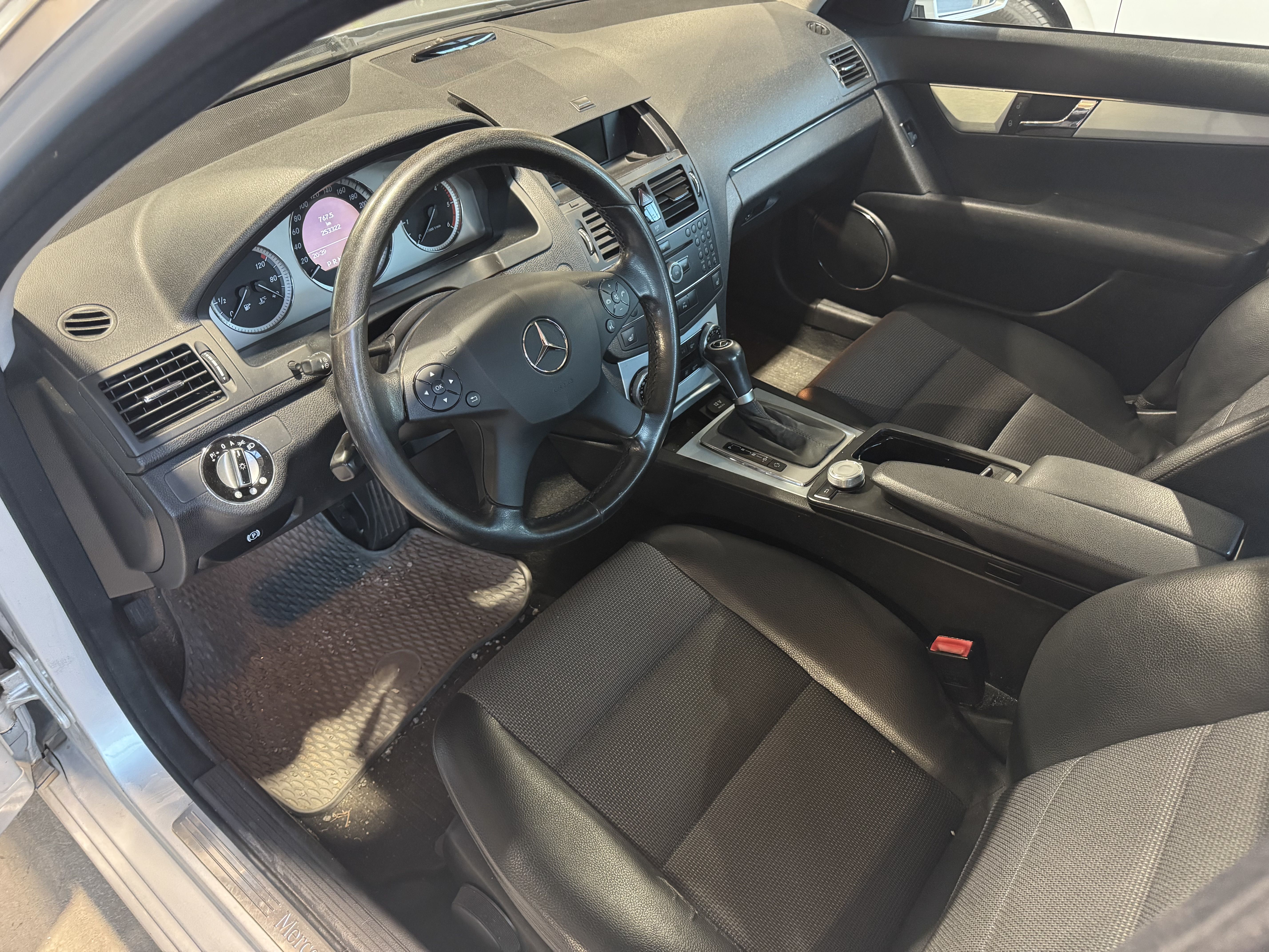 Mercedes-Benz C 2009
