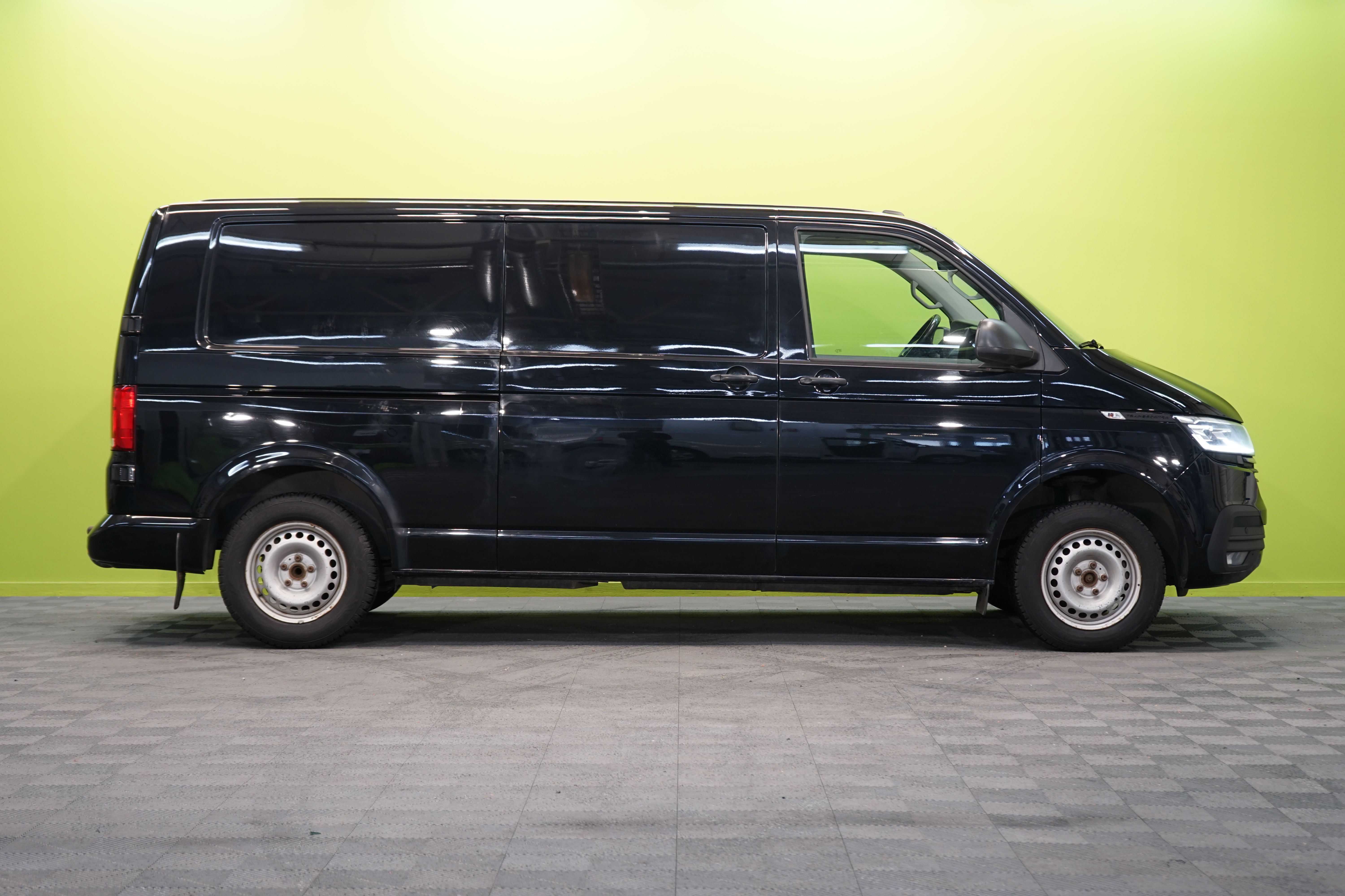Volkswagen Transporter 2021