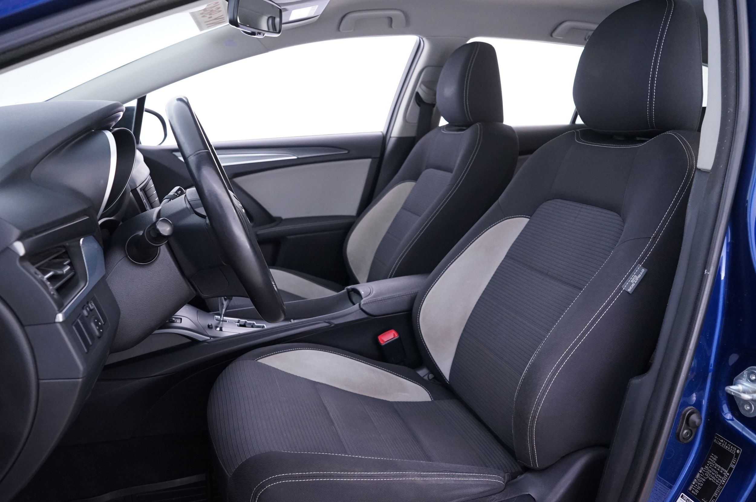 Toyota Avensis 2015