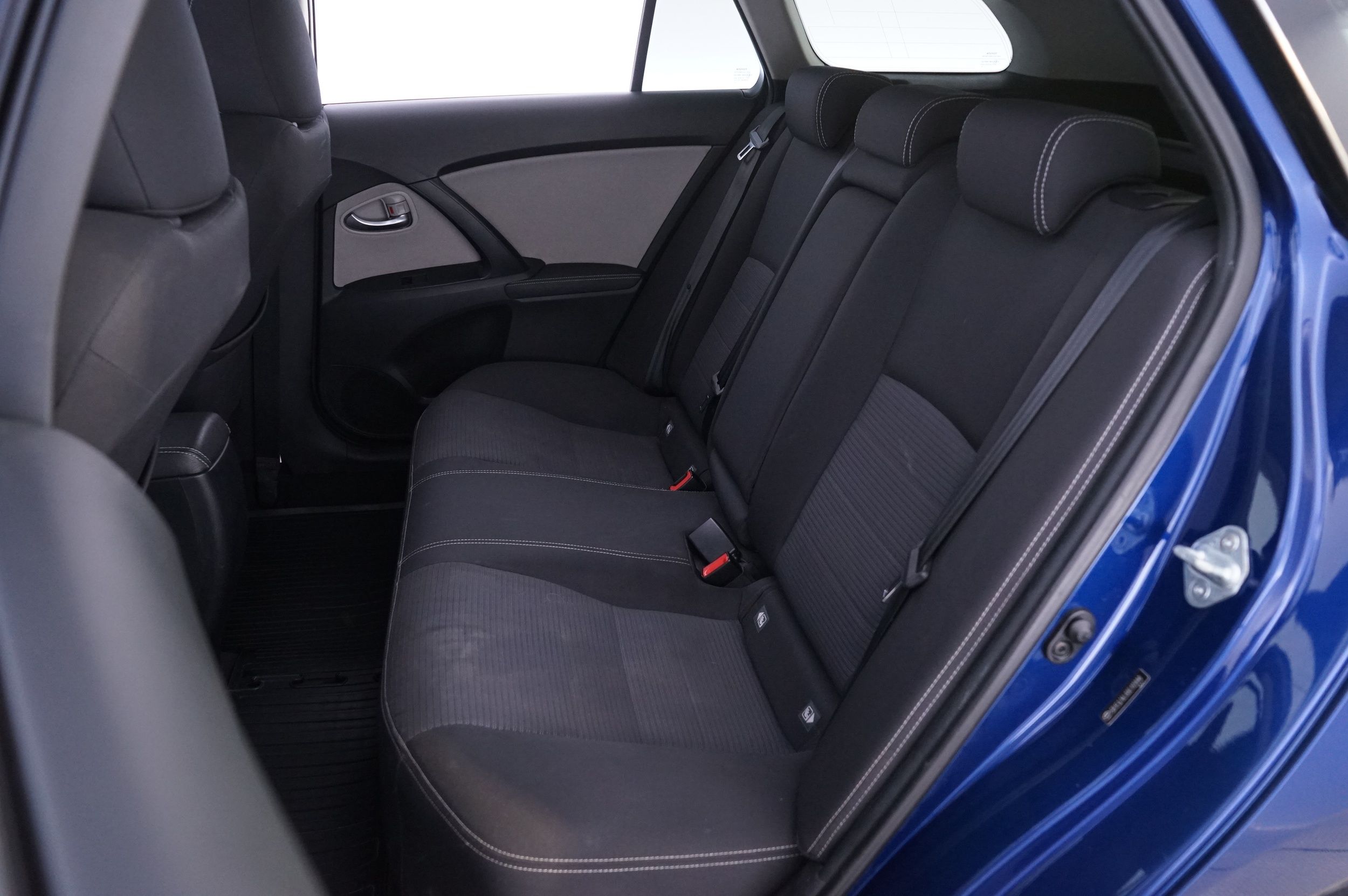 Toyota Avensis 2015
