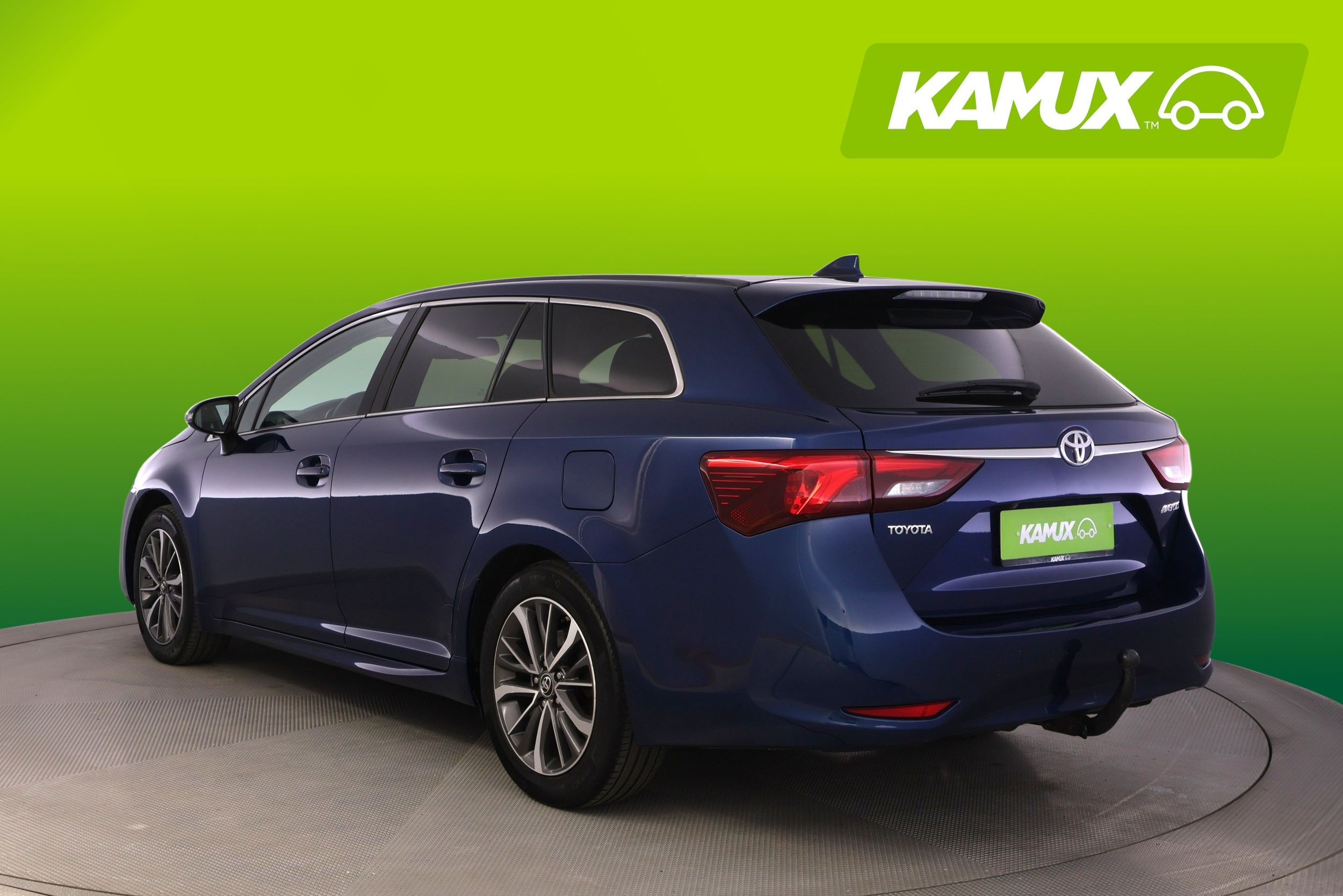 Toyota Avensis 2015