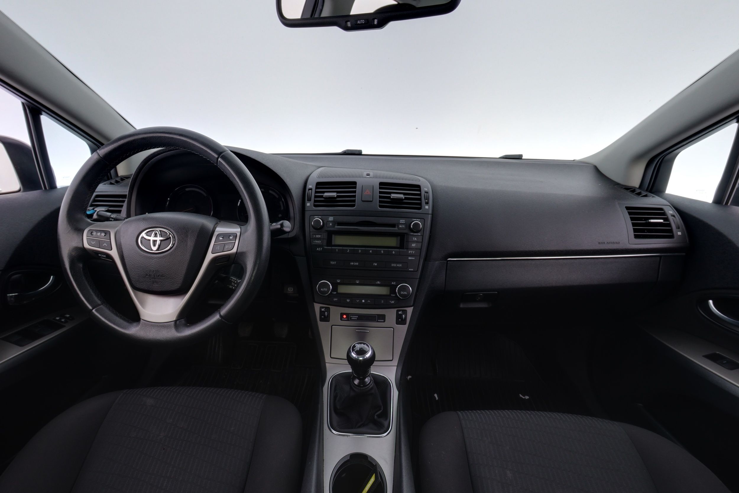 Toyota Avensis 2010