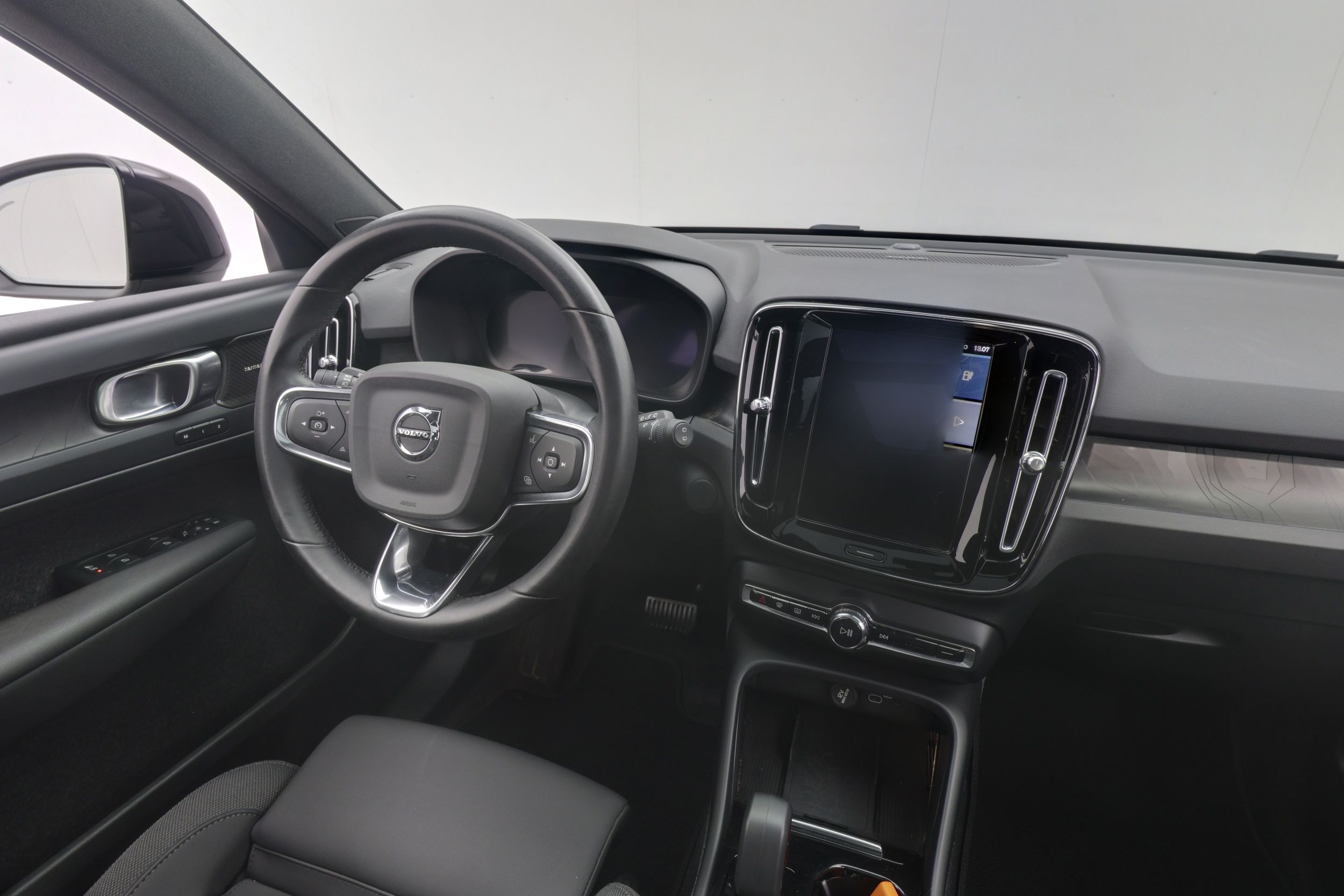 Volvo XC40 2024