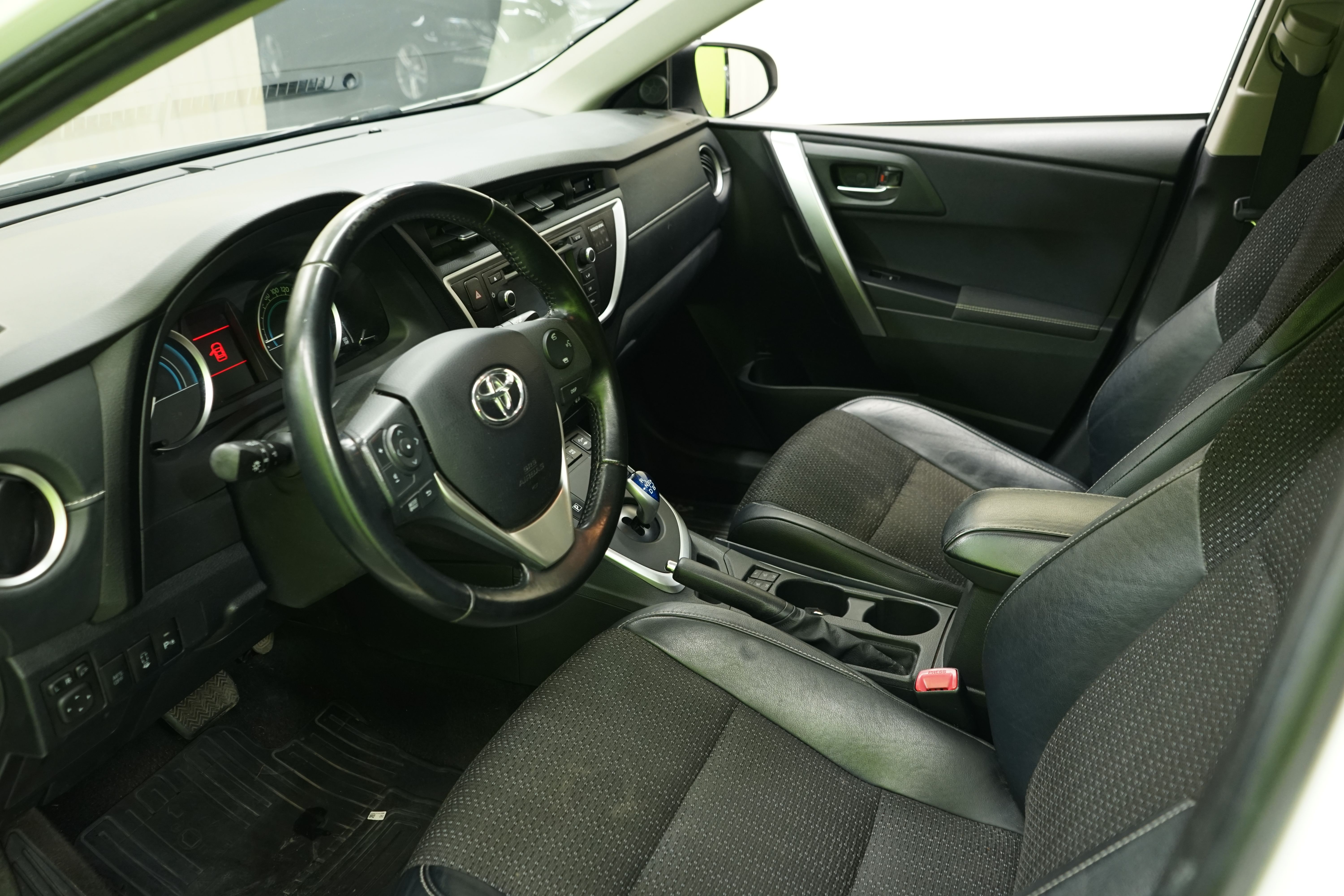 Toyota Auris 2013