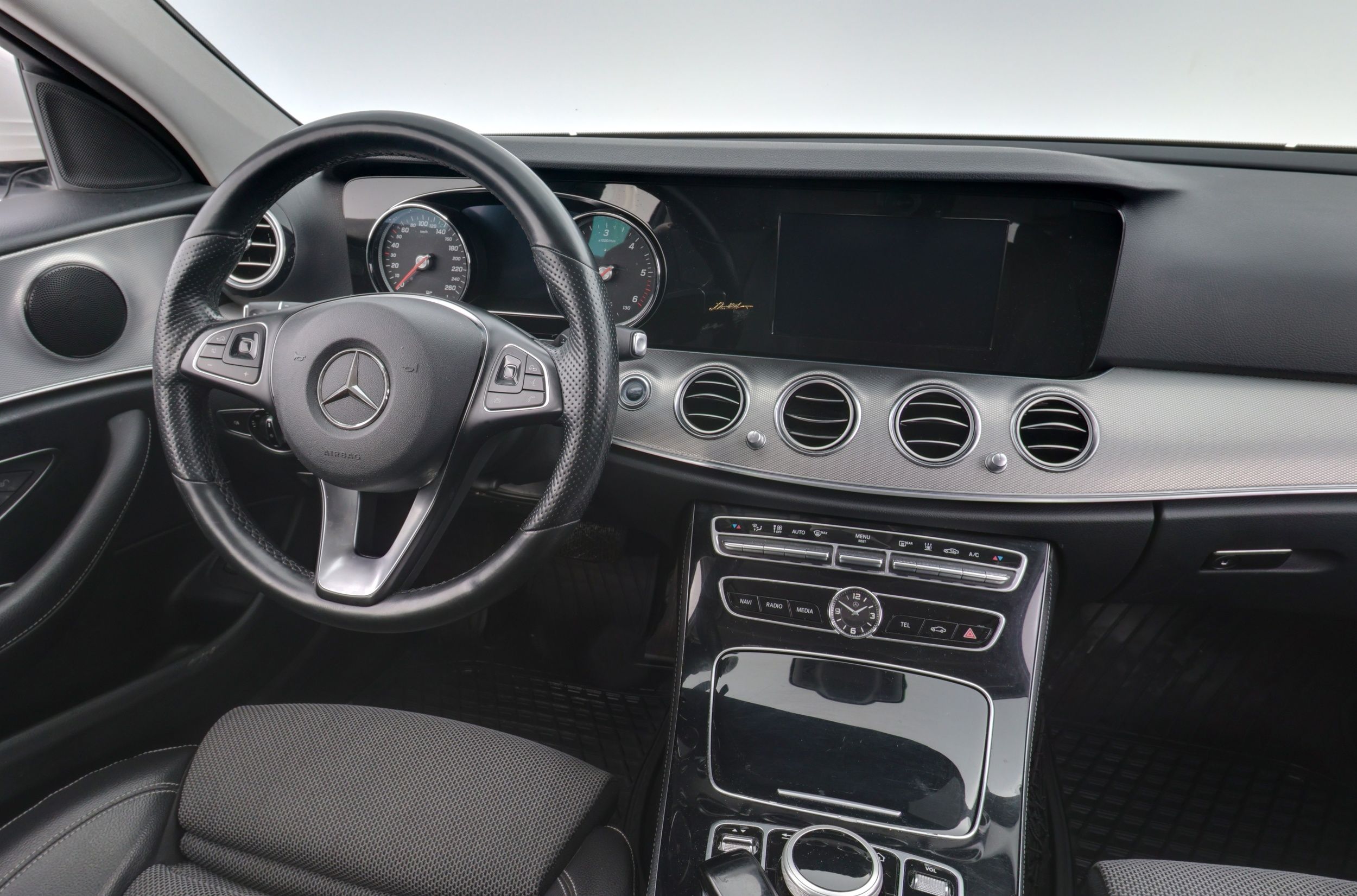 Mercedes-Benz E 2017