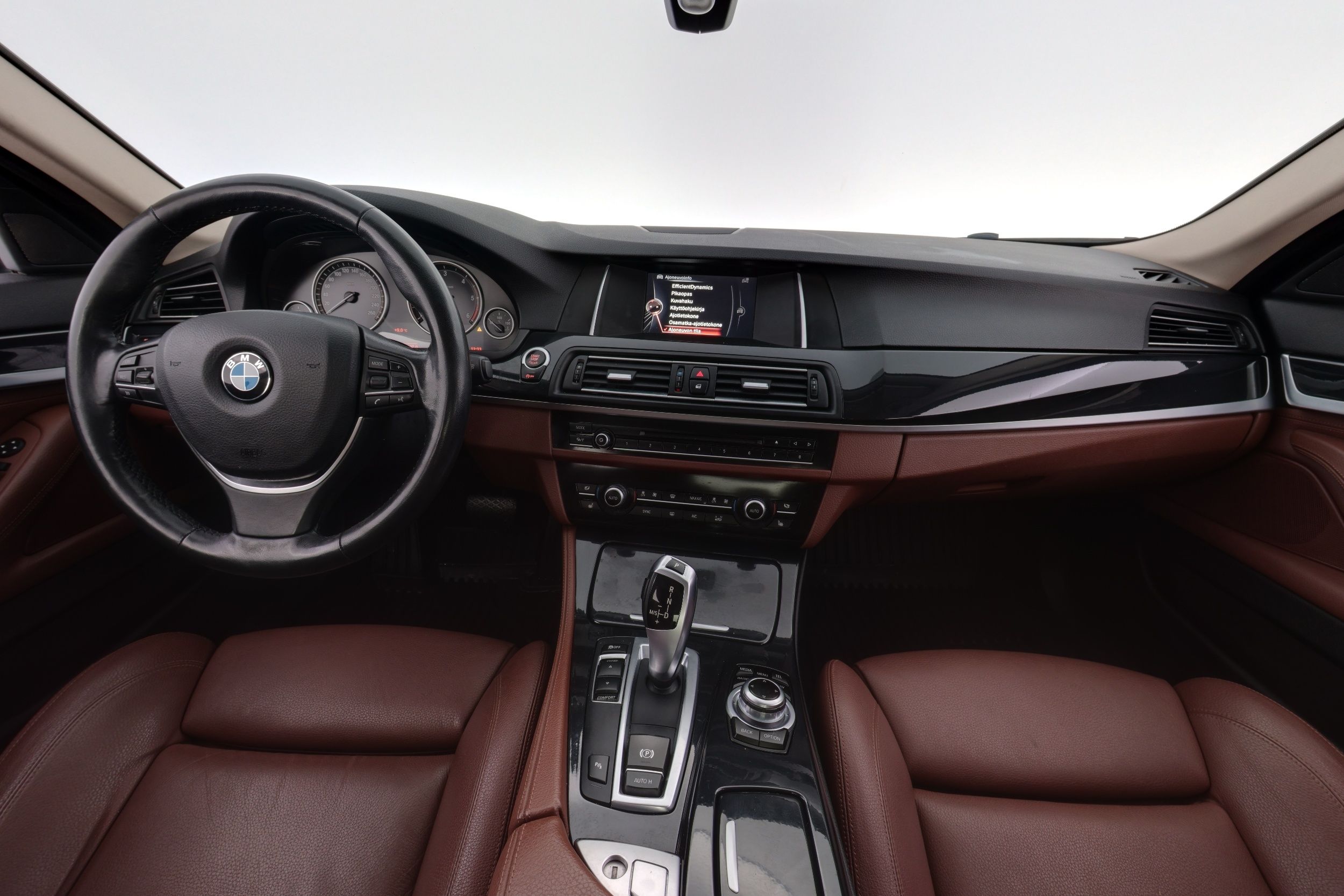 BMW 518 2016