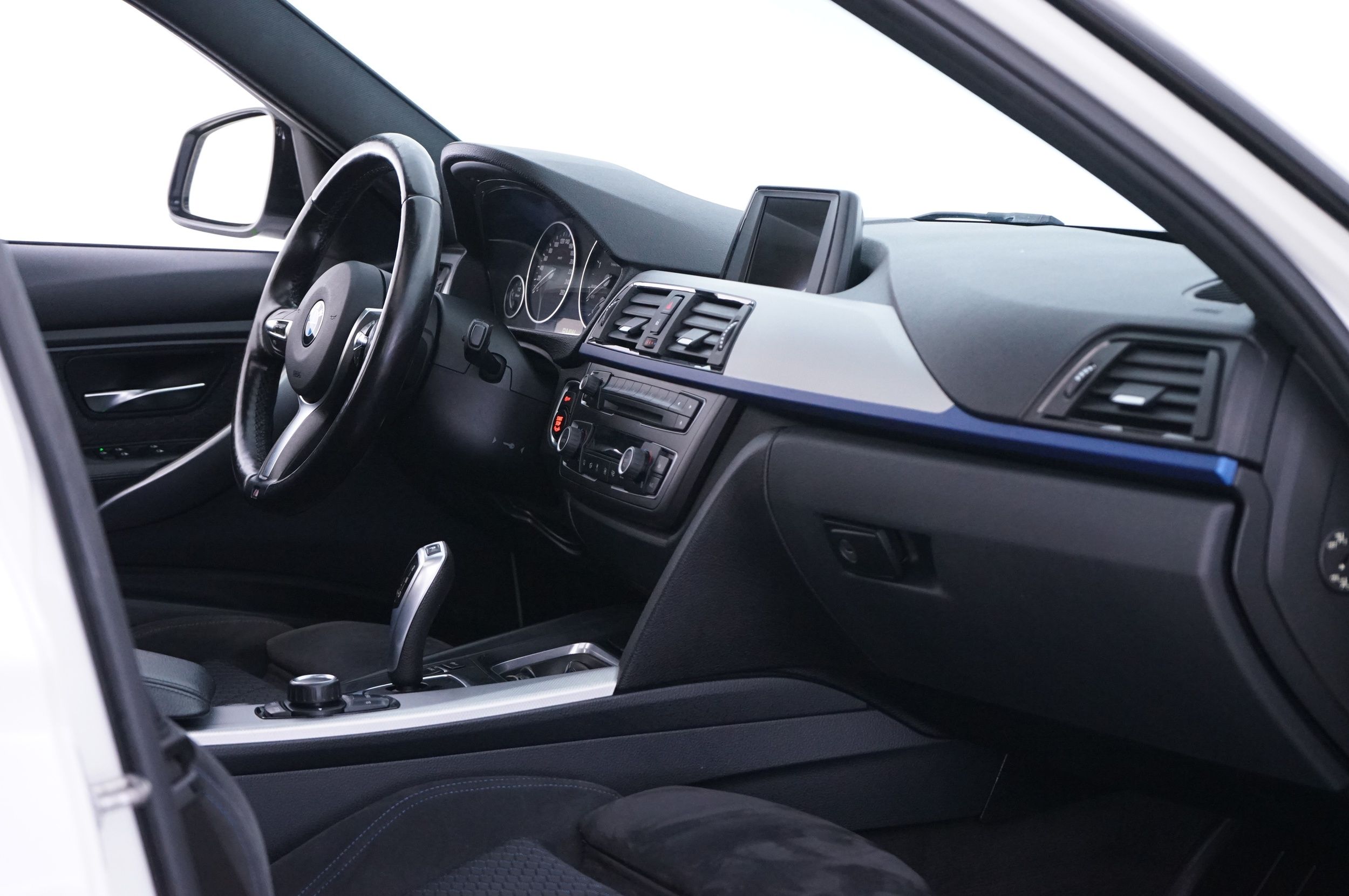 BMW 320 2012