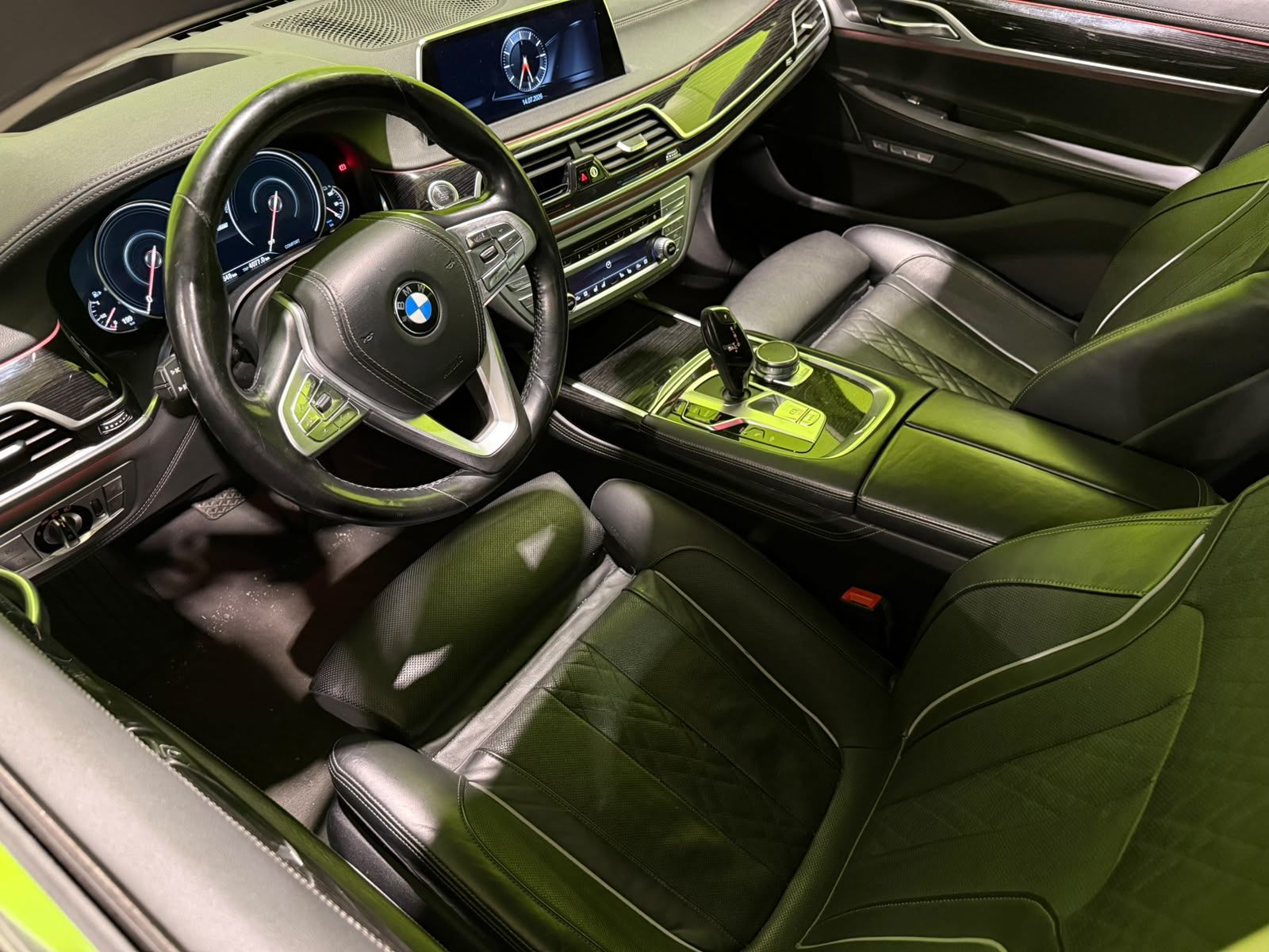 BMW 740 2017