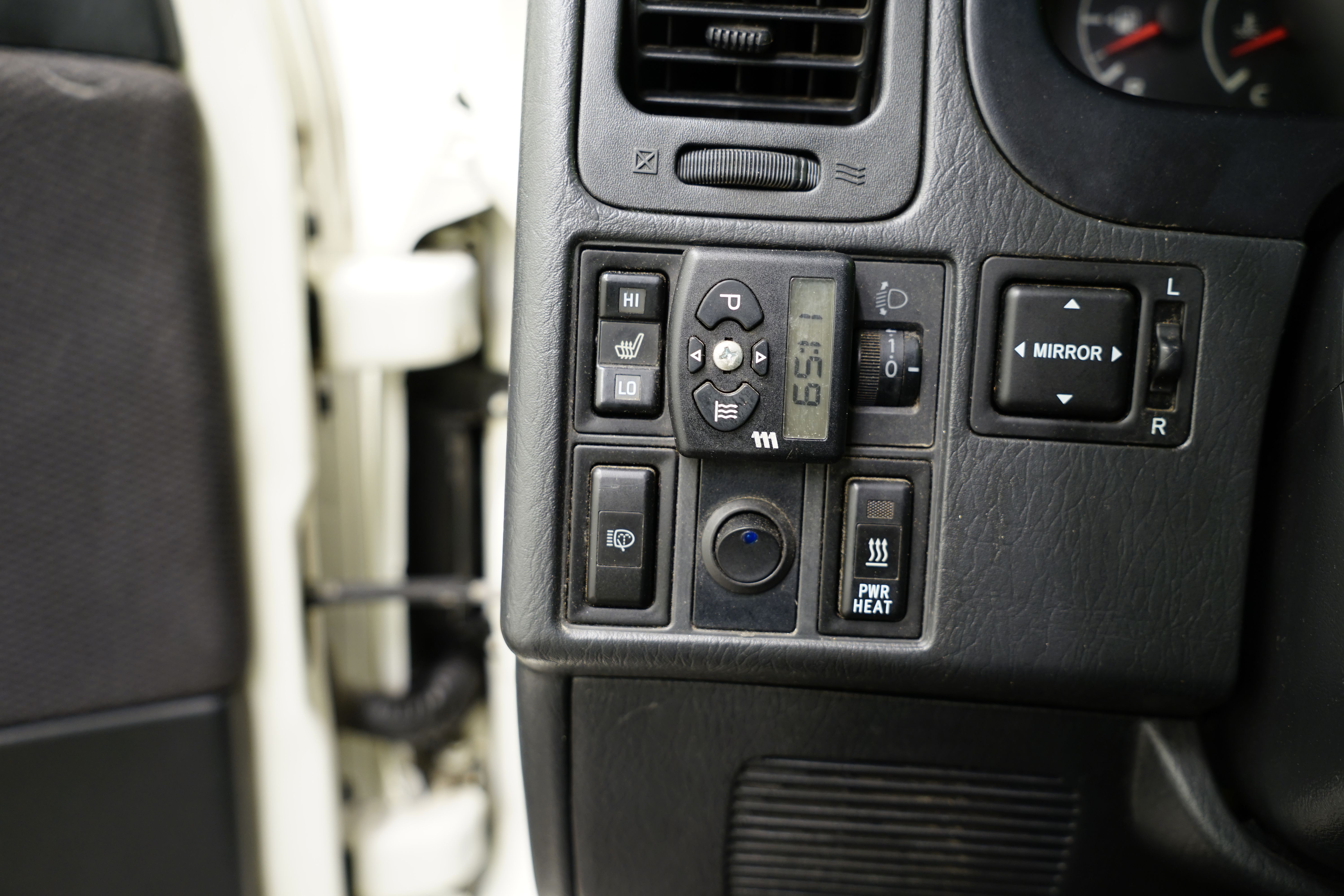 Toyota Hiace 2011