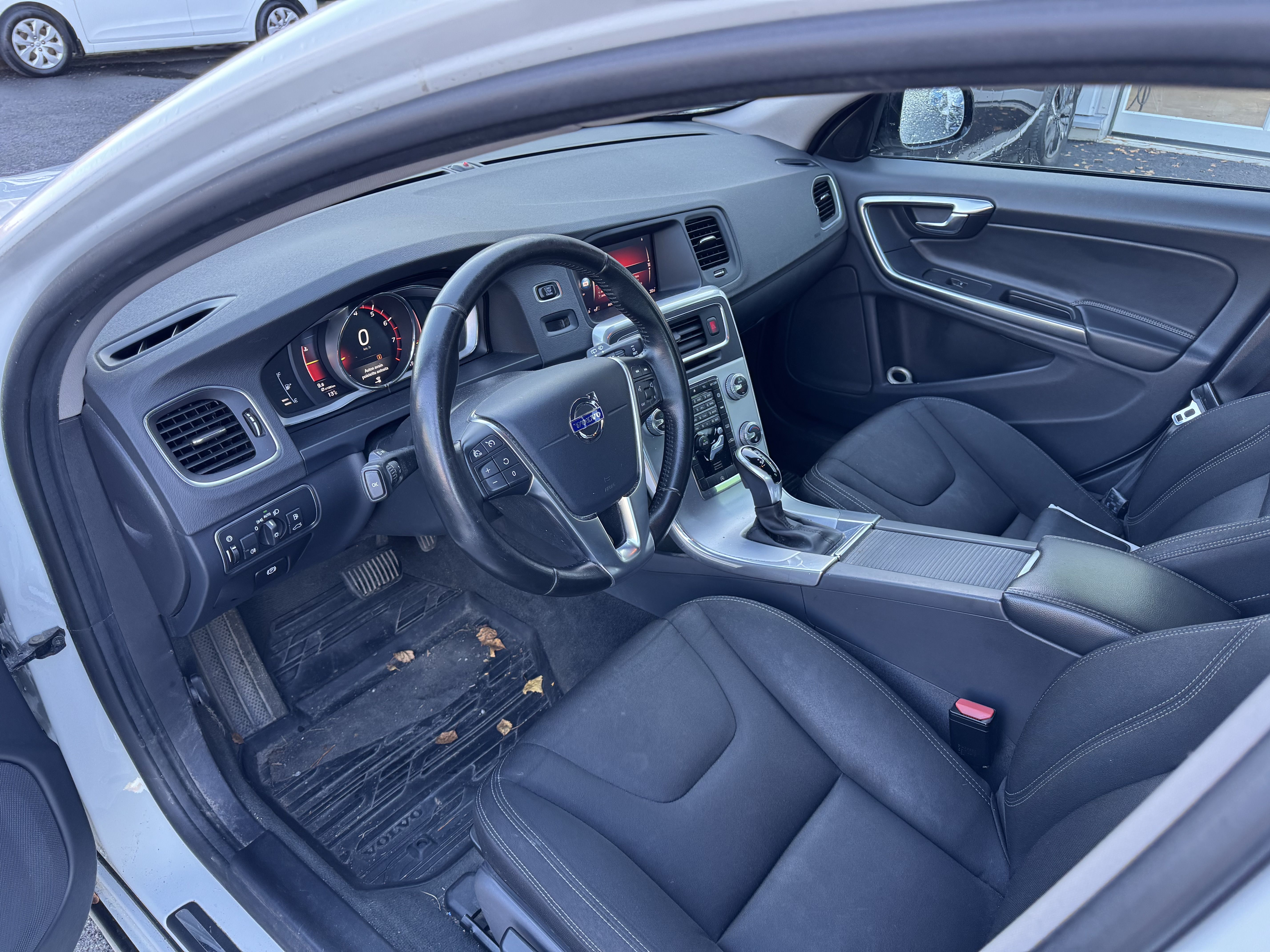 Volvo V60 Cross Country 2017