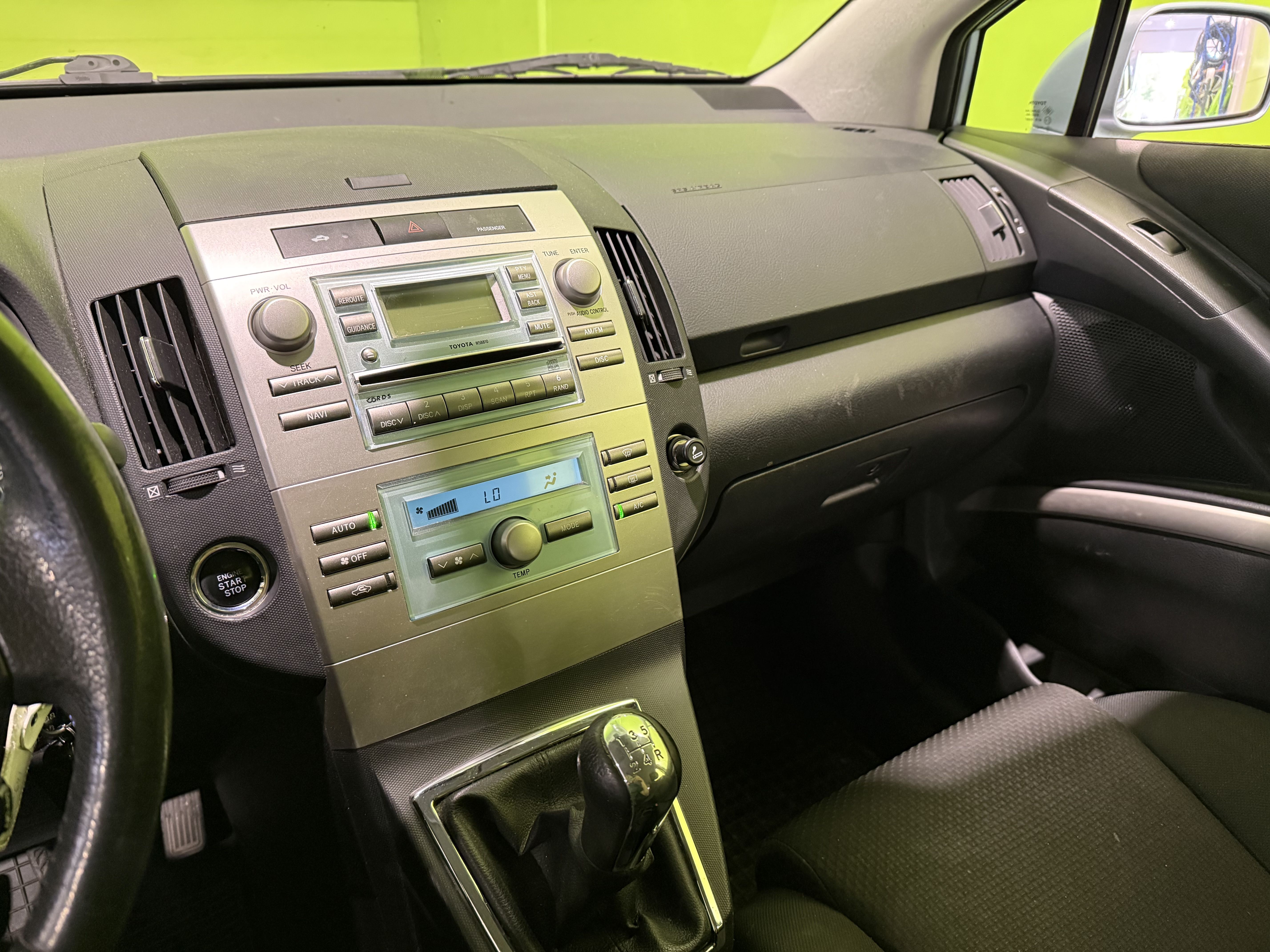Toyota Corolla Verso 2005