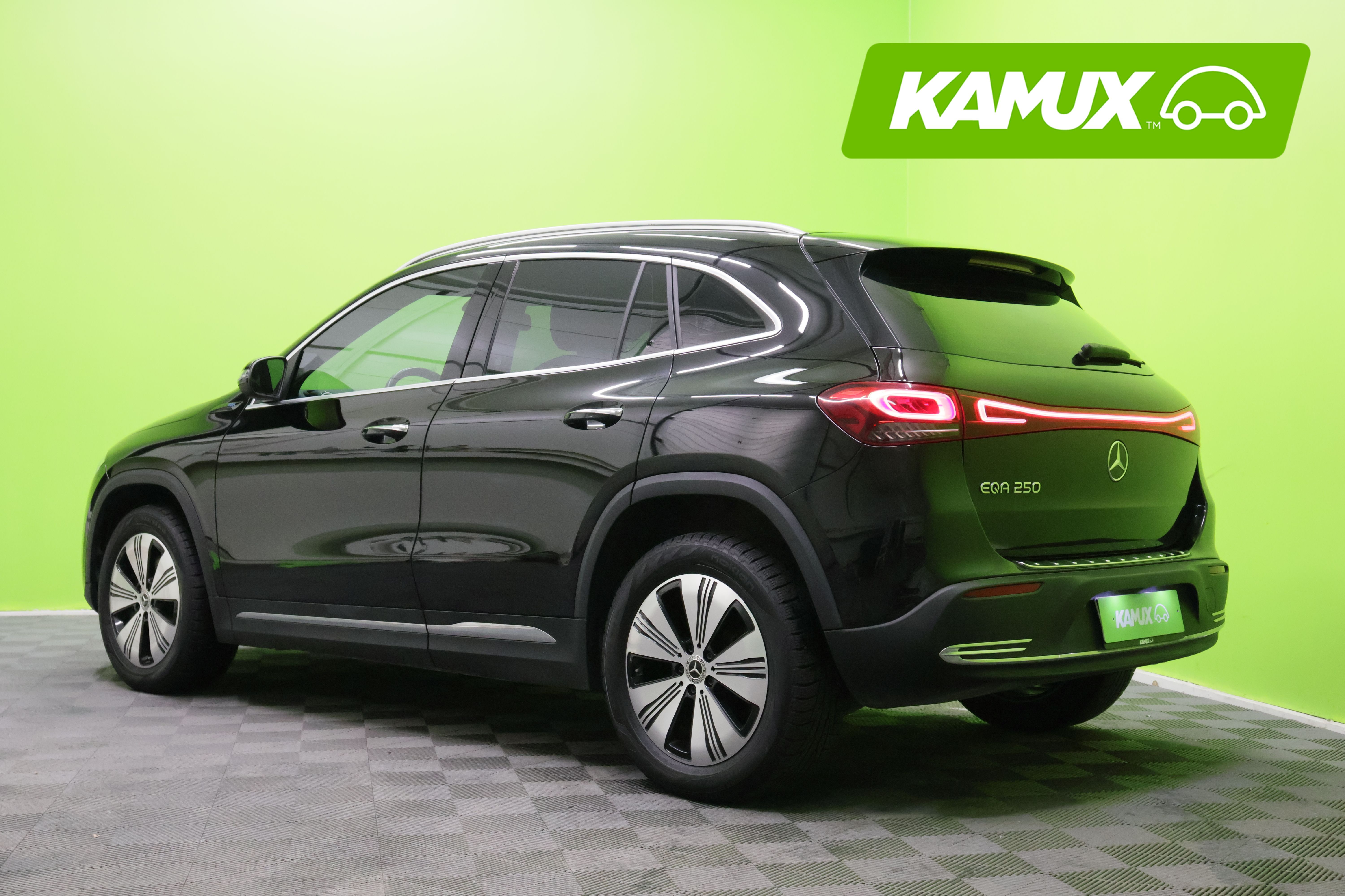 Mercedes-Benz EQA 2021