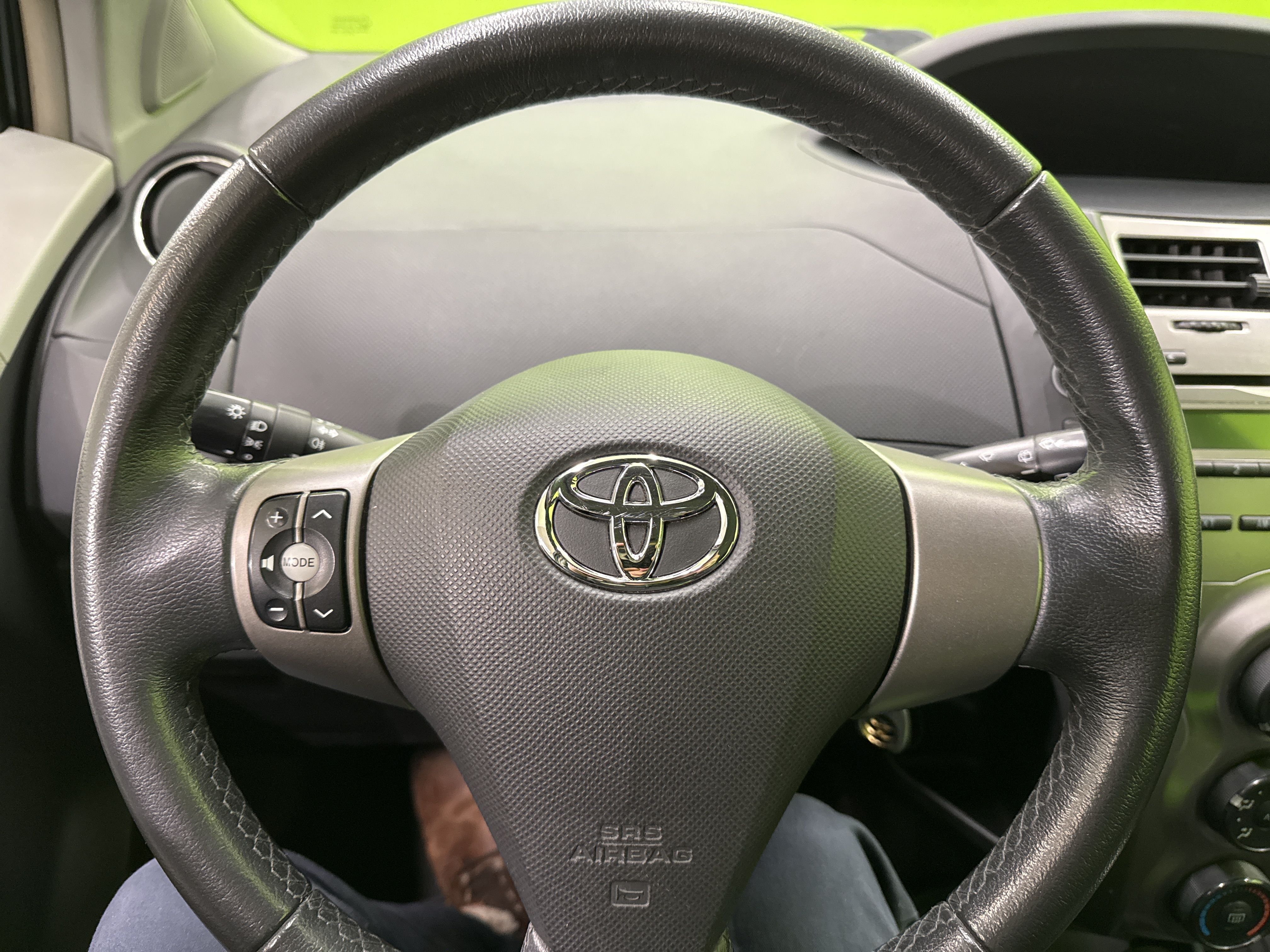 Toyota Yaris 2009