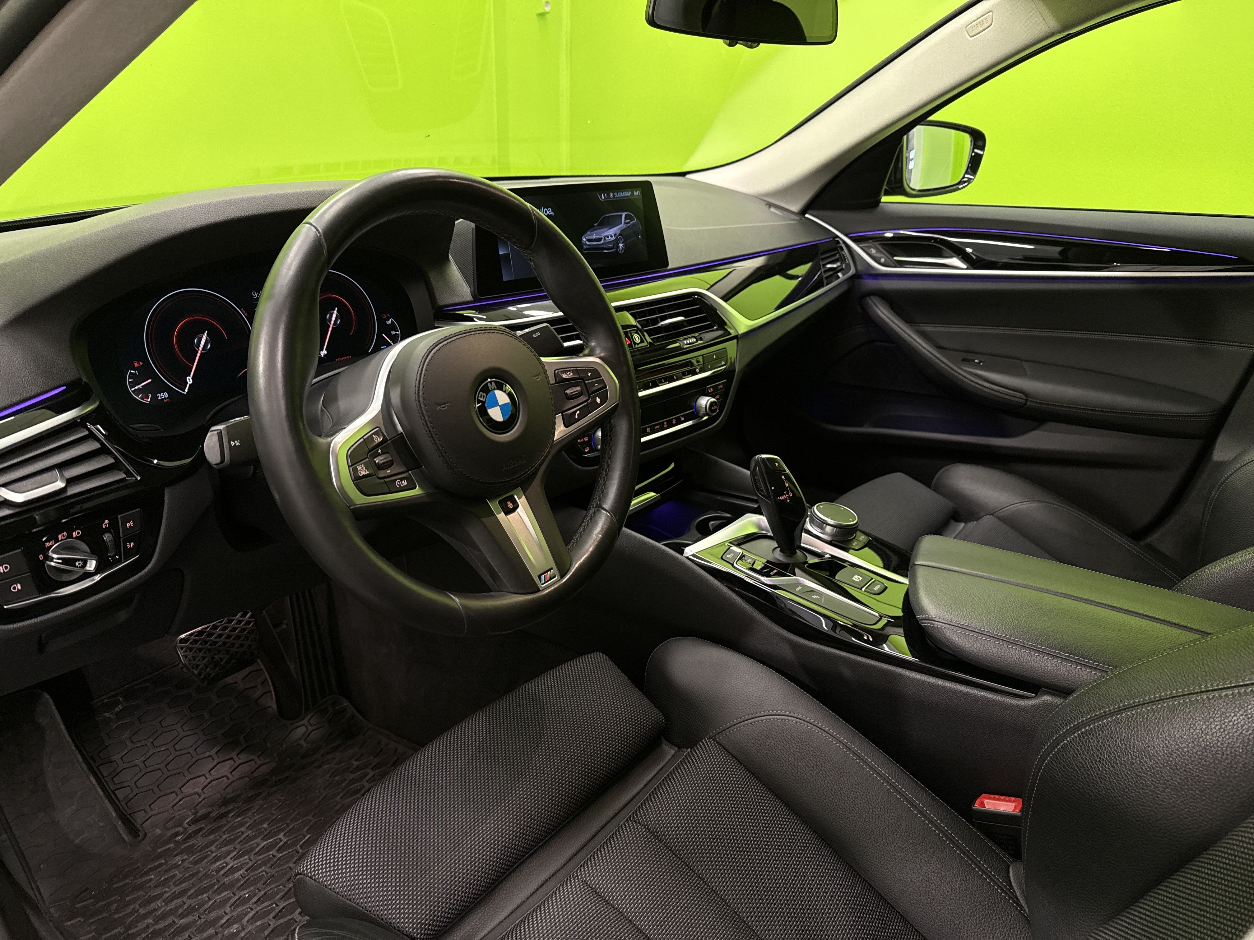 BMW 530 2019