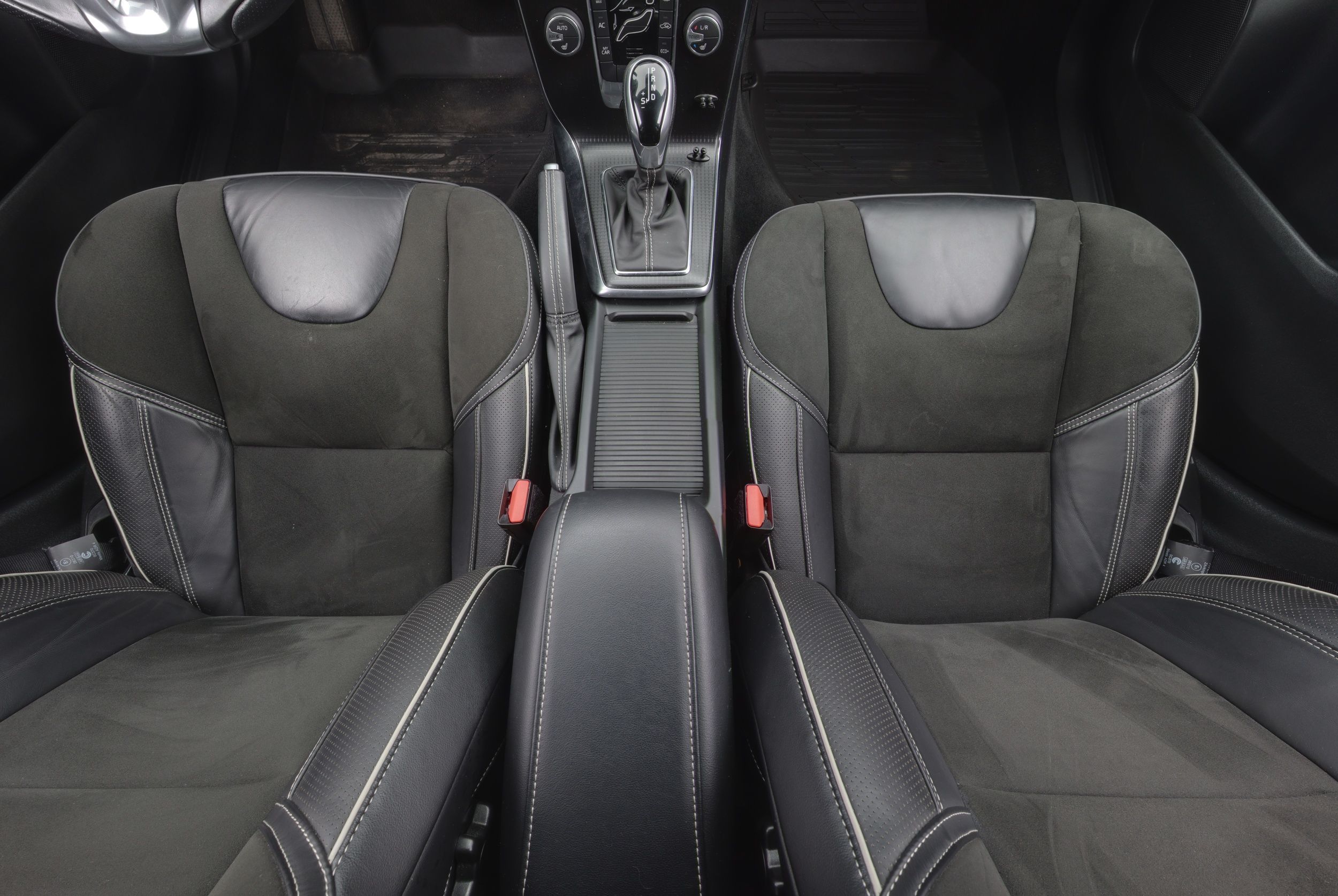 Volvo V40 2017
