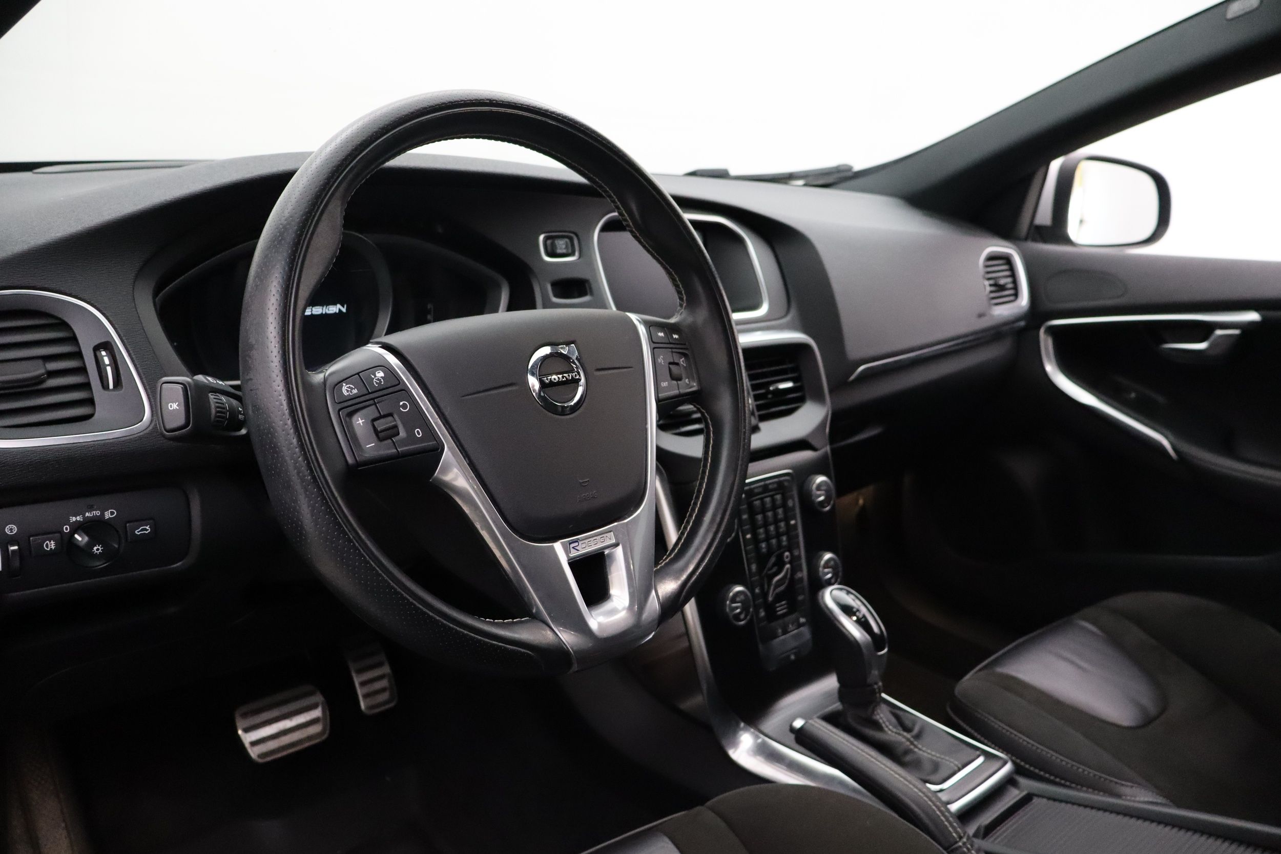 Volvo V40 2017