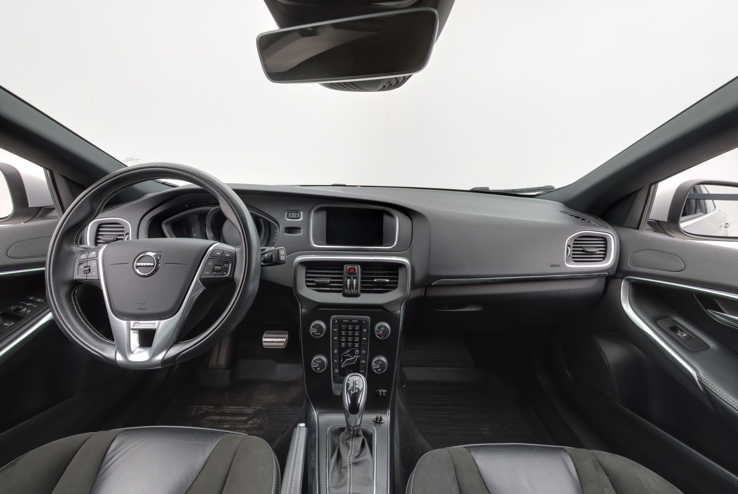 Volvo V40 2017