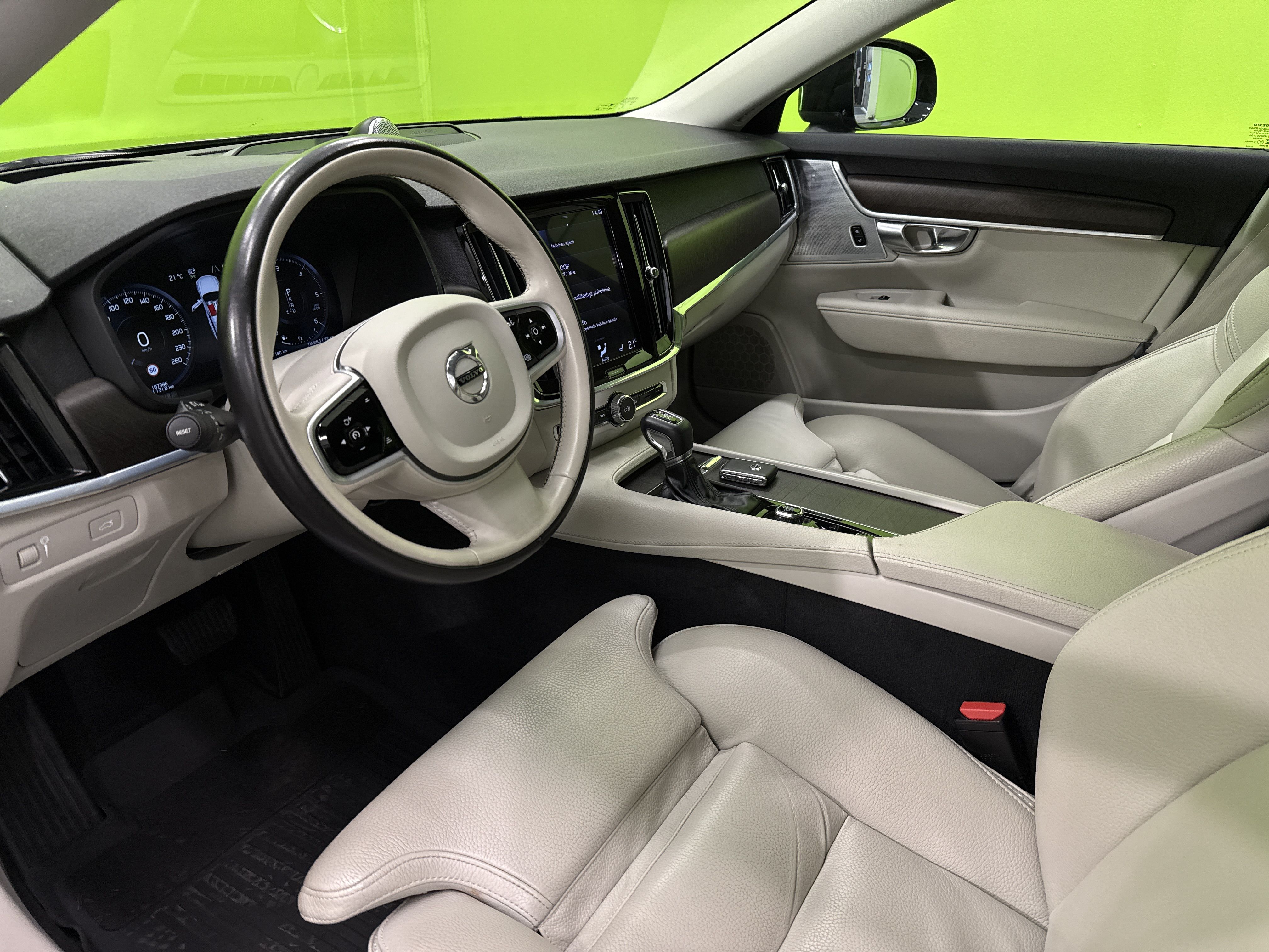 Volvo V90 Cross Country 2020