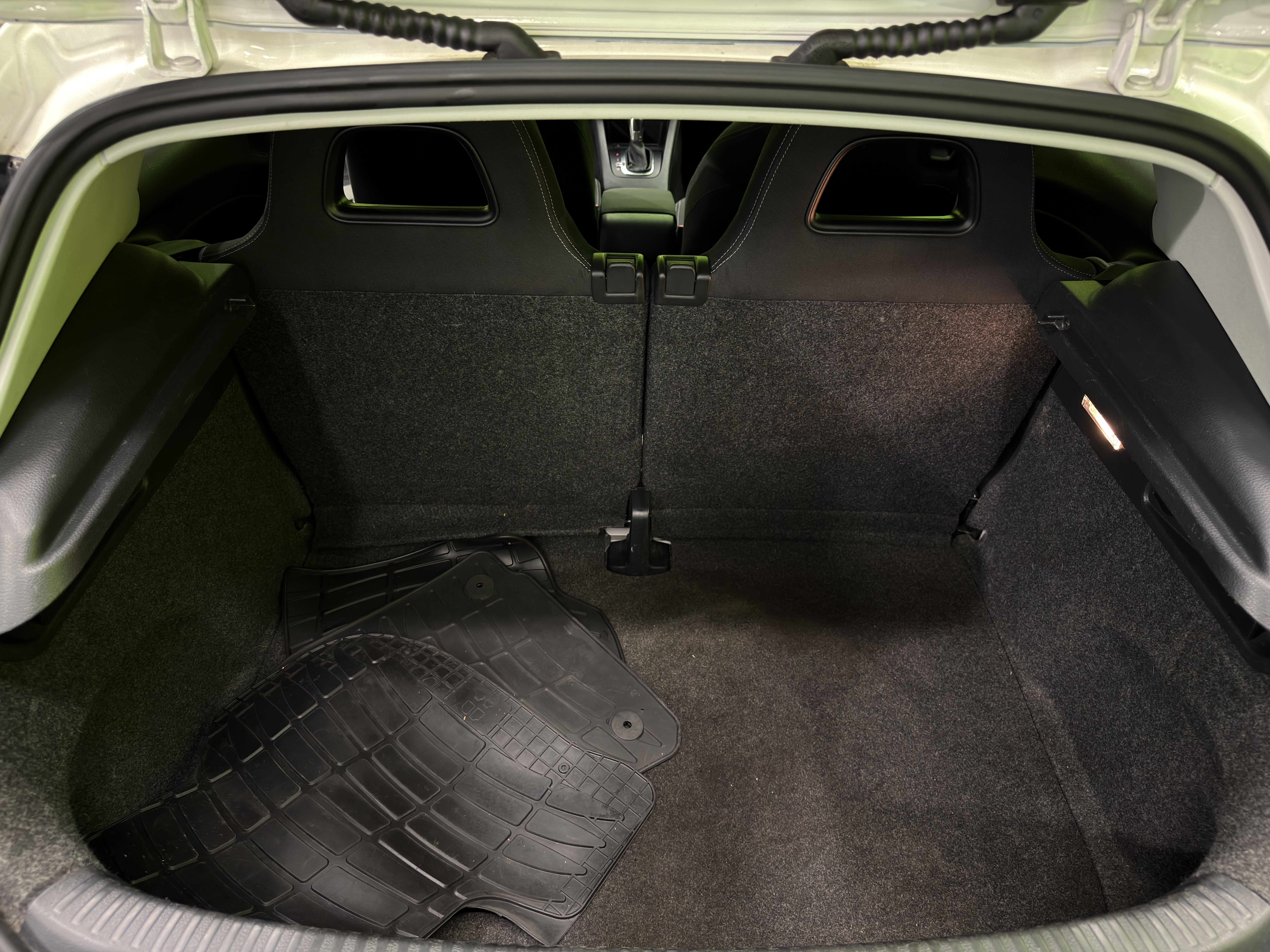 Volkswagen Scirocco 2011