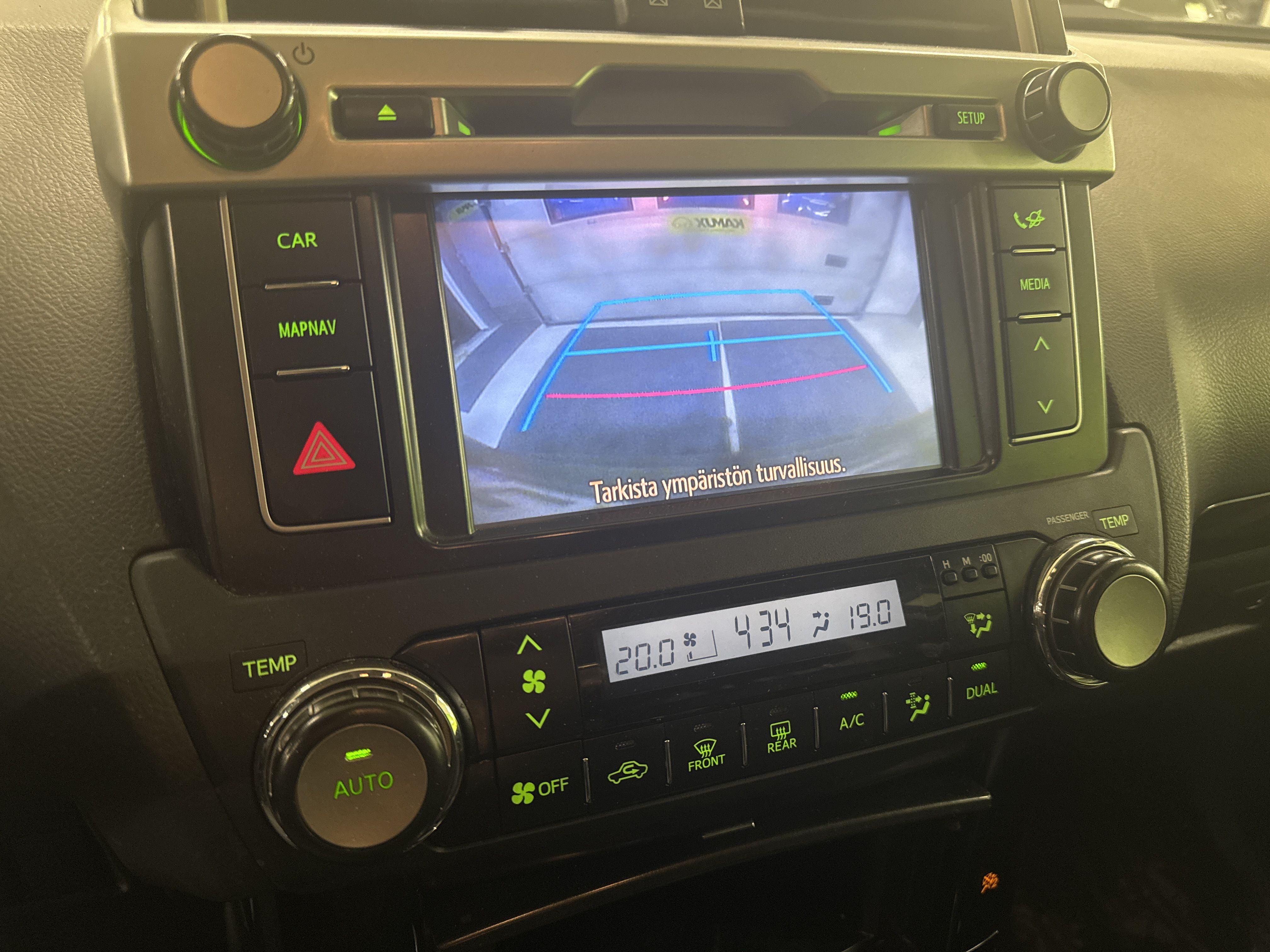 Toyota Land Cruiser 2015