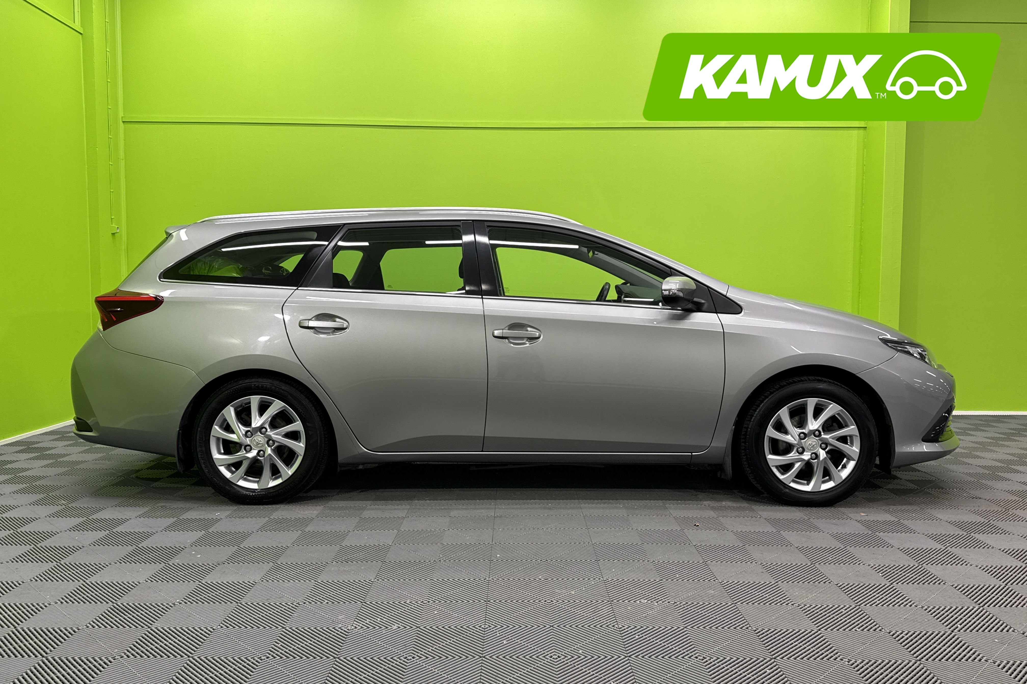 Toyota Auris 2015