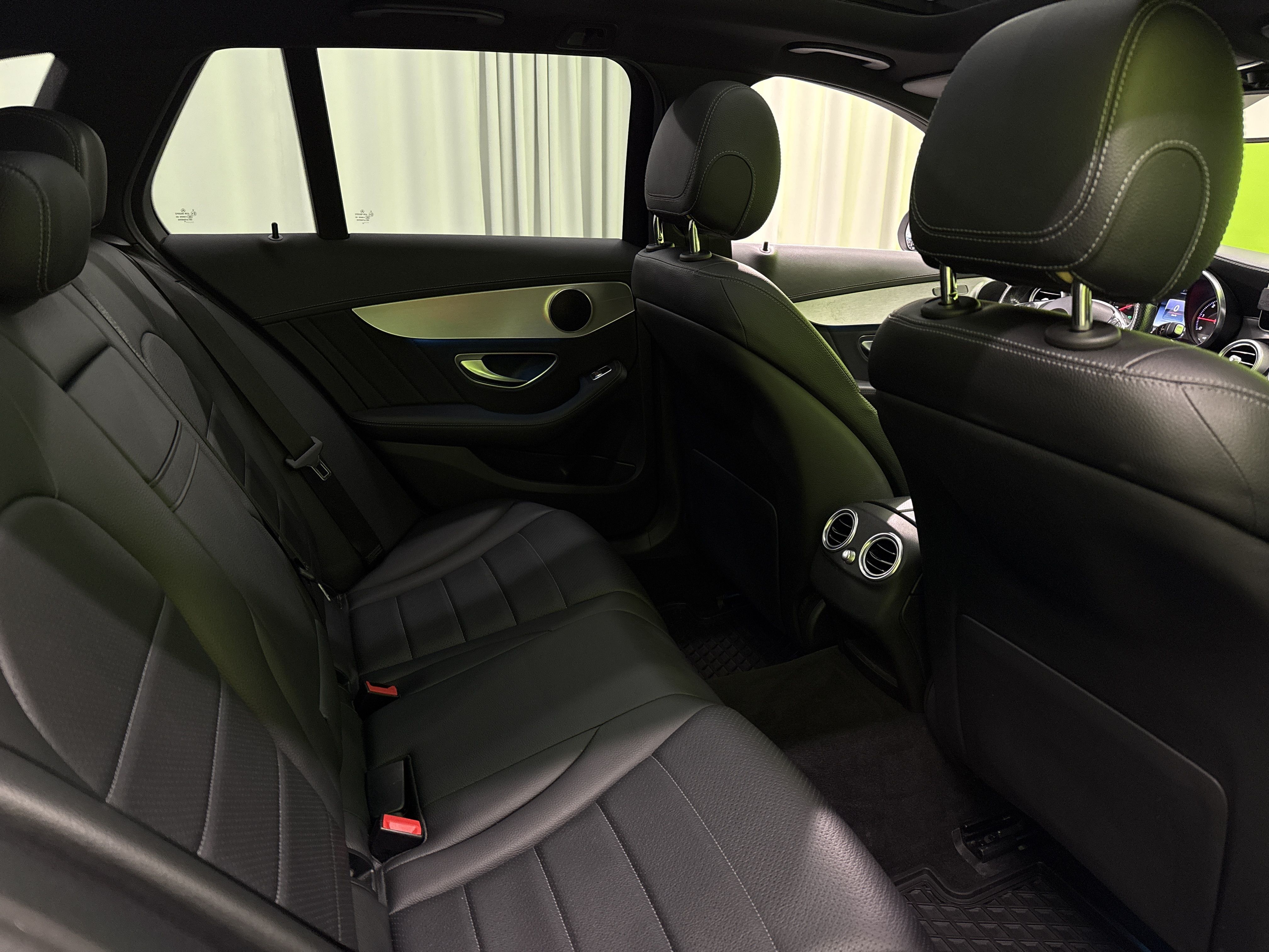 Mercedes-Benz C 2015