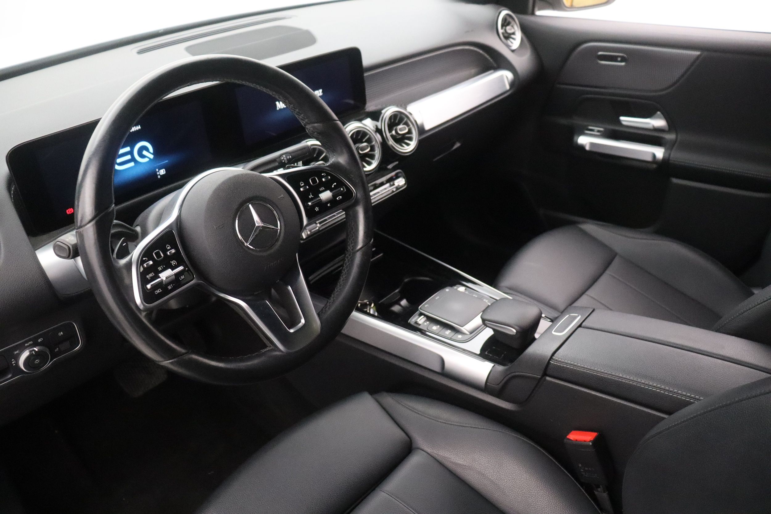 Mercedes-Benz EQB 2022